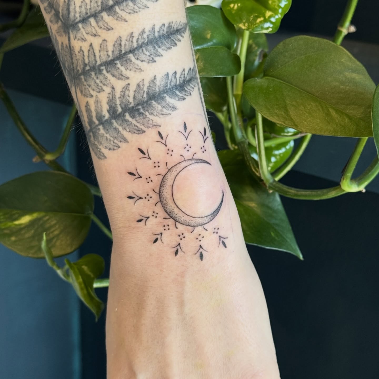 Tattoo by @madisonpaigedavenport — dotwork, geometric