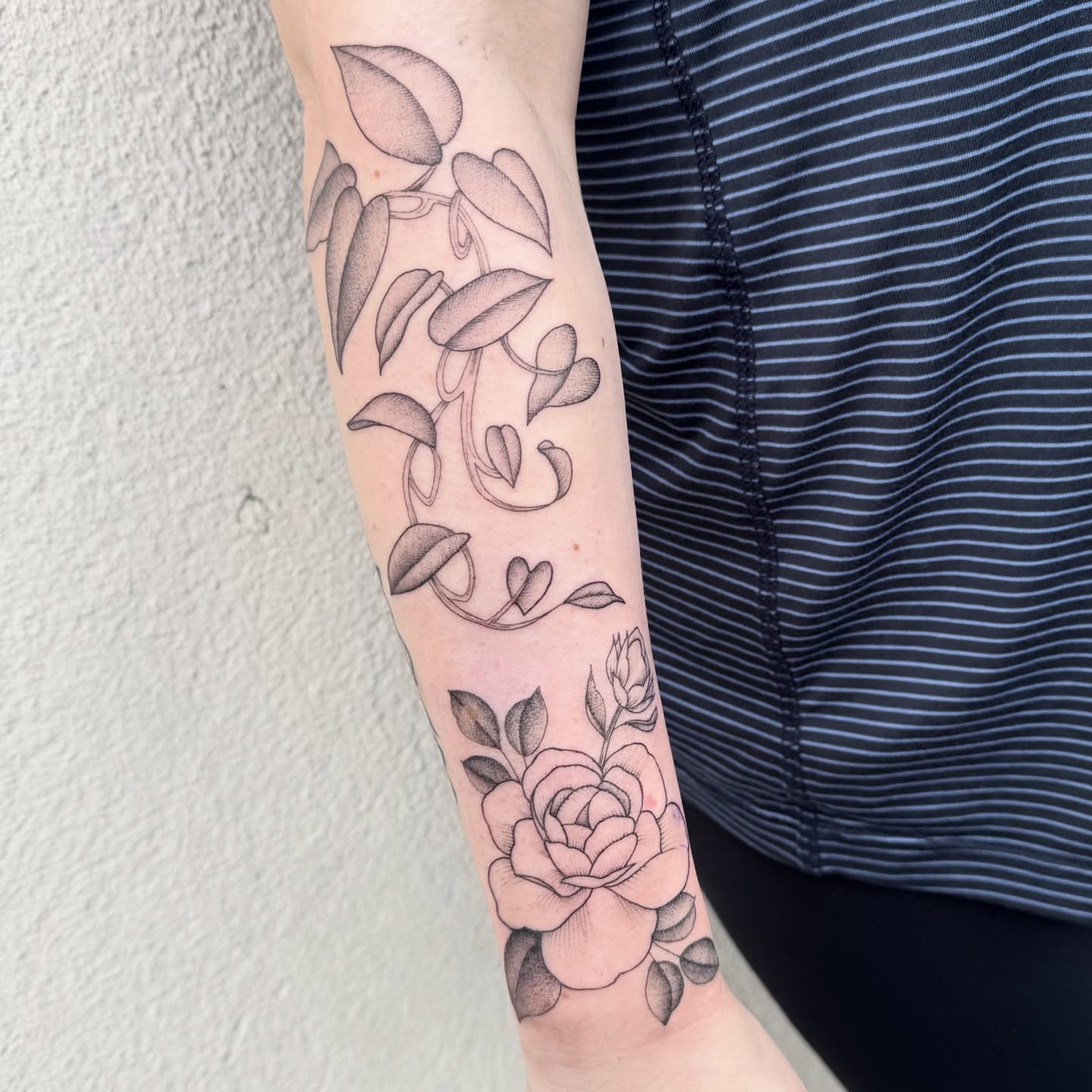 Tattoo by @madisonpaigedavenport — black_and_grey