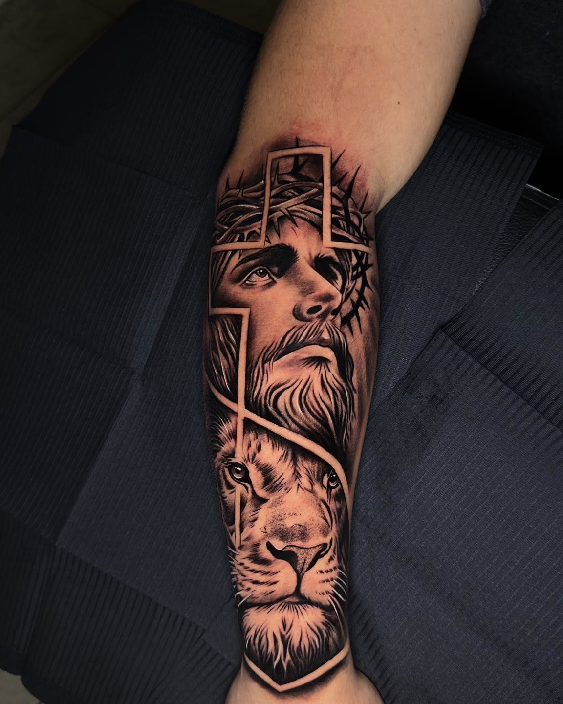Tattoo by @juanon_tattoos — black_and_grey, realism