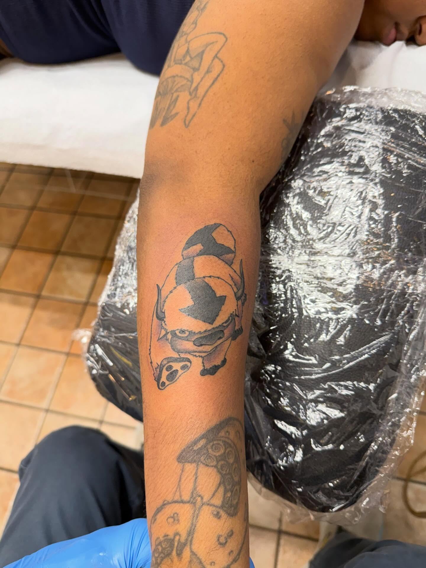 Squirtle dotwork tattoo on the forearm by Matt Paw