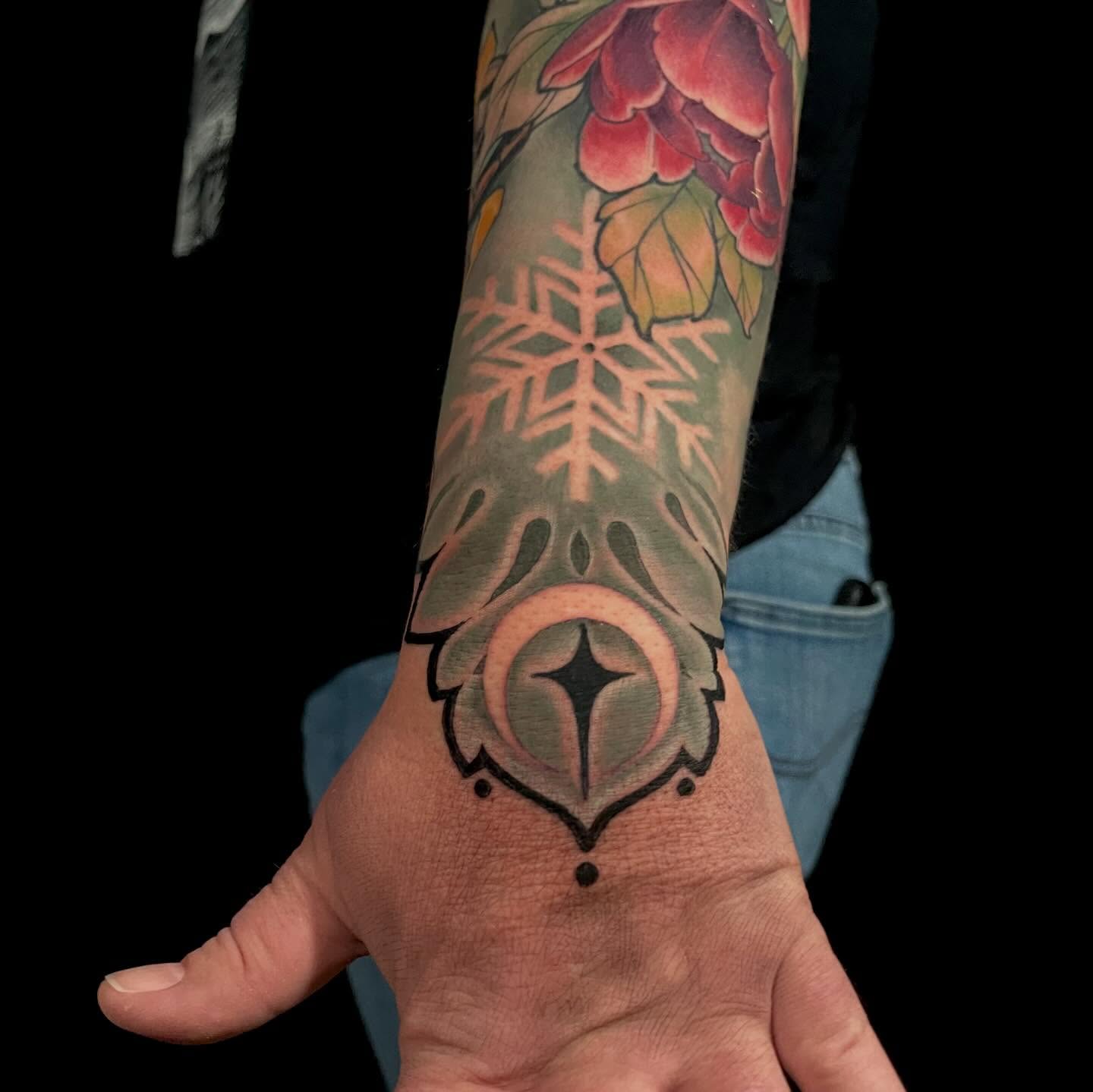 Tattoo by @dazzlefritz β geometric, dotwork