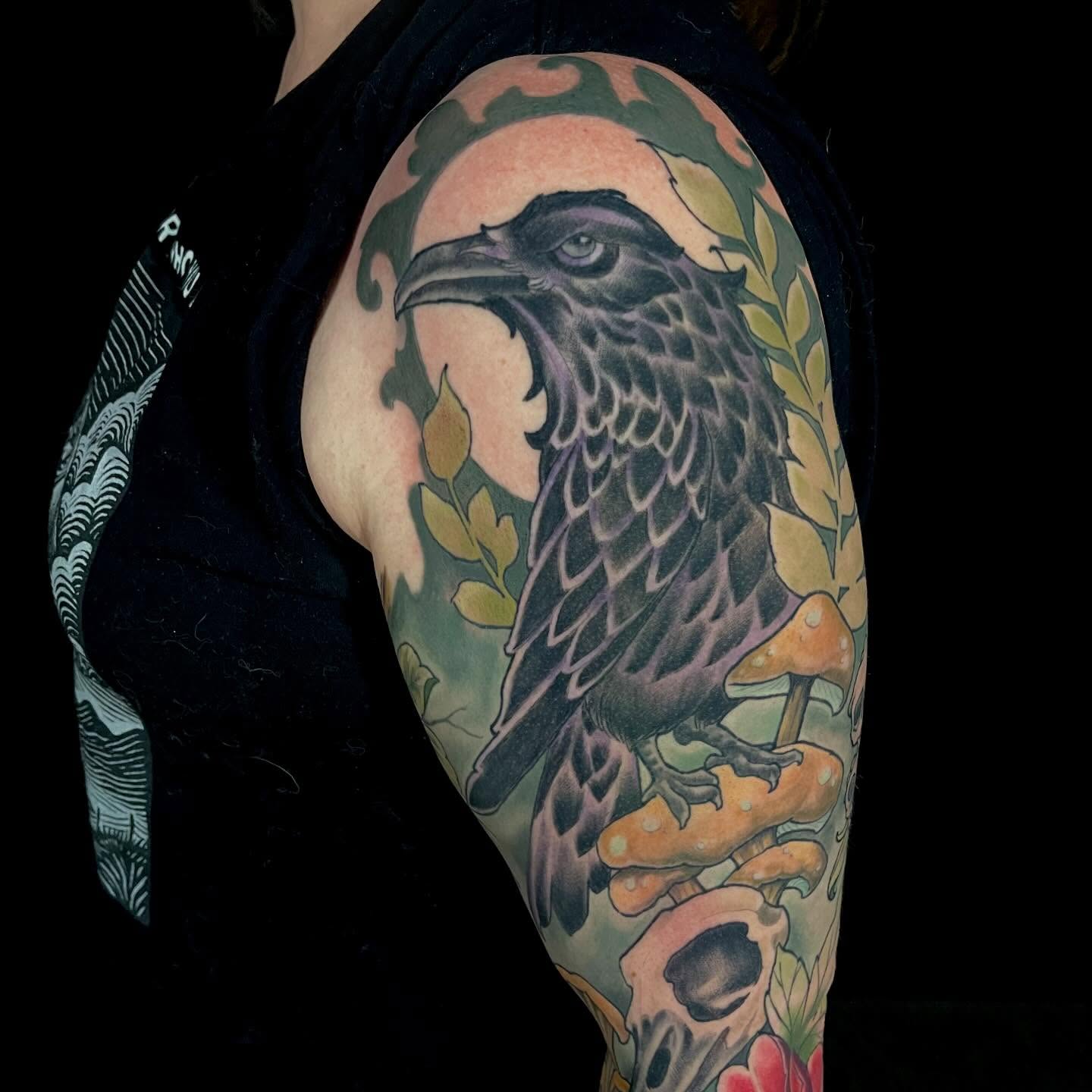 Raven American traditional tattoo on the upper arm by ✨𝕄𝕚𝕜𝕖 𝕆’𝔽𝕒𝕣𝕣𝕖𝕝𝕝✨, Denver, Colorado