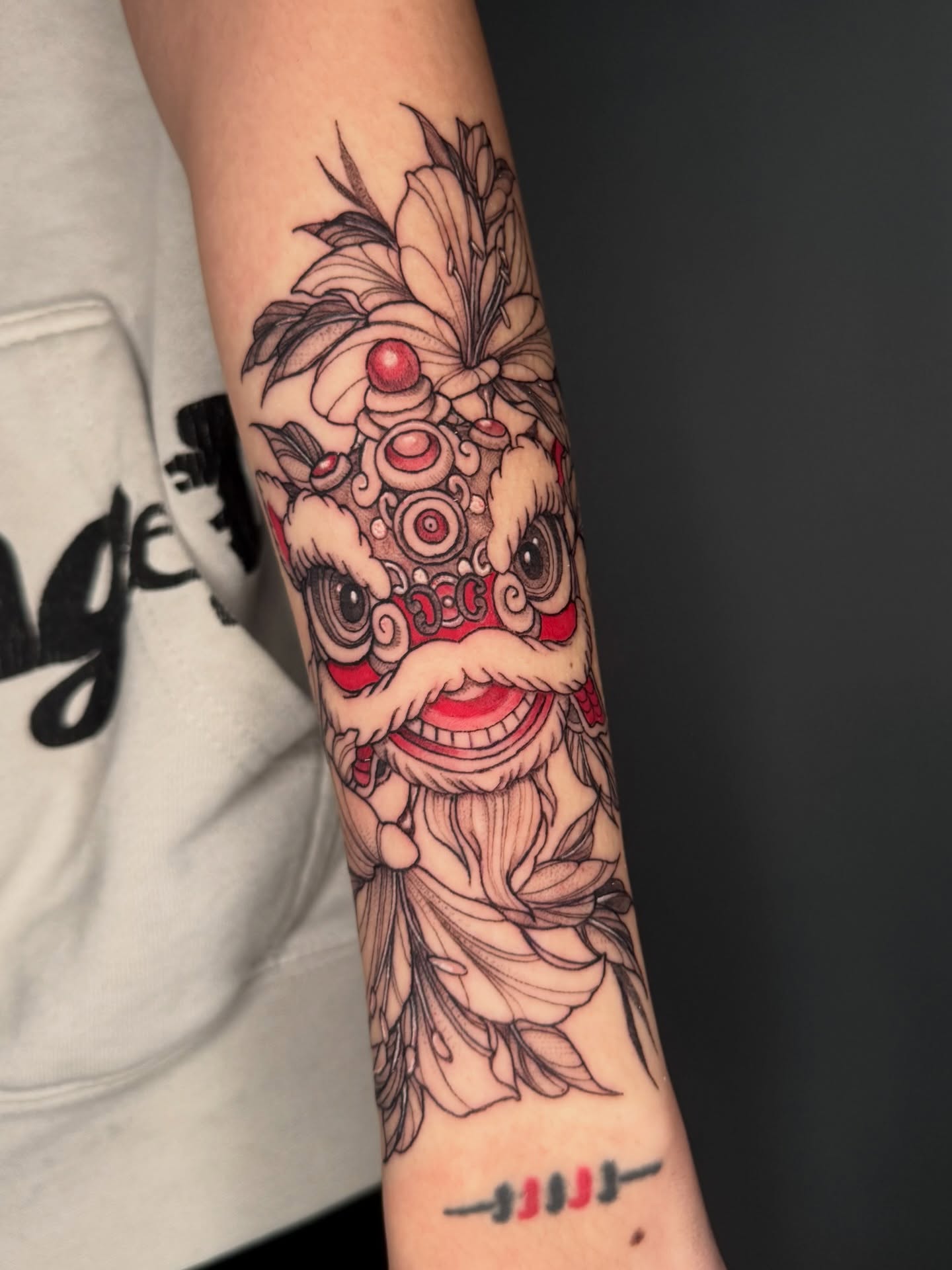 Tattoo by @gill_tattoos — american_traditional, dotwork