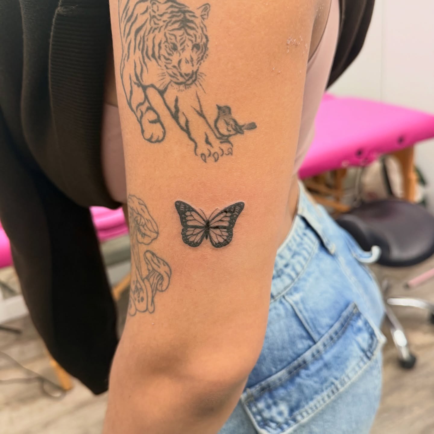 Tattoo by @onddautattoo — black_and_grey