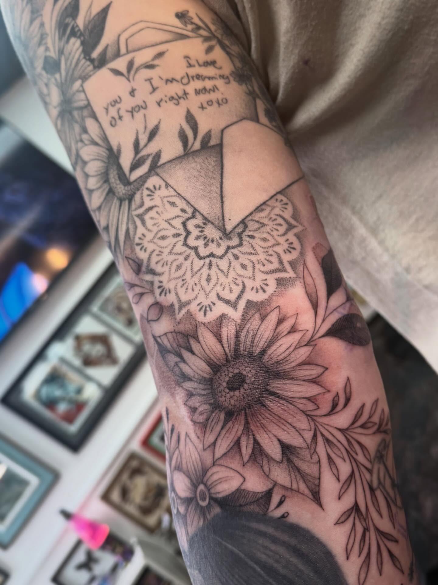 Tattoo by @annarttt — black_and_grey, geometric