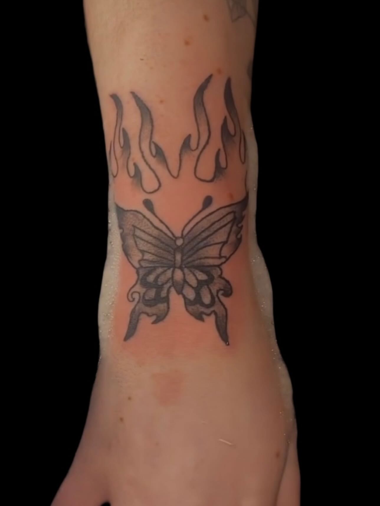 Butterfly black and grey tattoo on the foot by 𝒯𝒶𝓉𝓈𝑜𝓊𝓁 𝒷𝓎 C𝓁𝒶𝓊𝒹𝒾𝒶