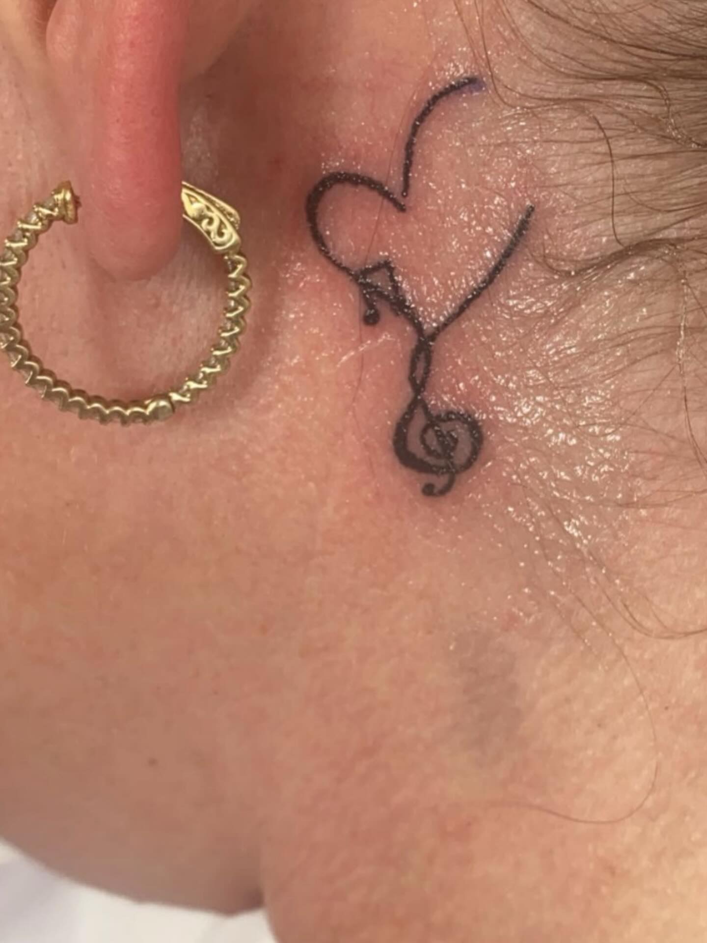 Treble clef black and grey tattoo by 𝒯𝒶𝓉𝓈𝑜𝓊𝓁 𝒷𝓎 C𝓁𝒶𝓊𝒹𝒾𝒶