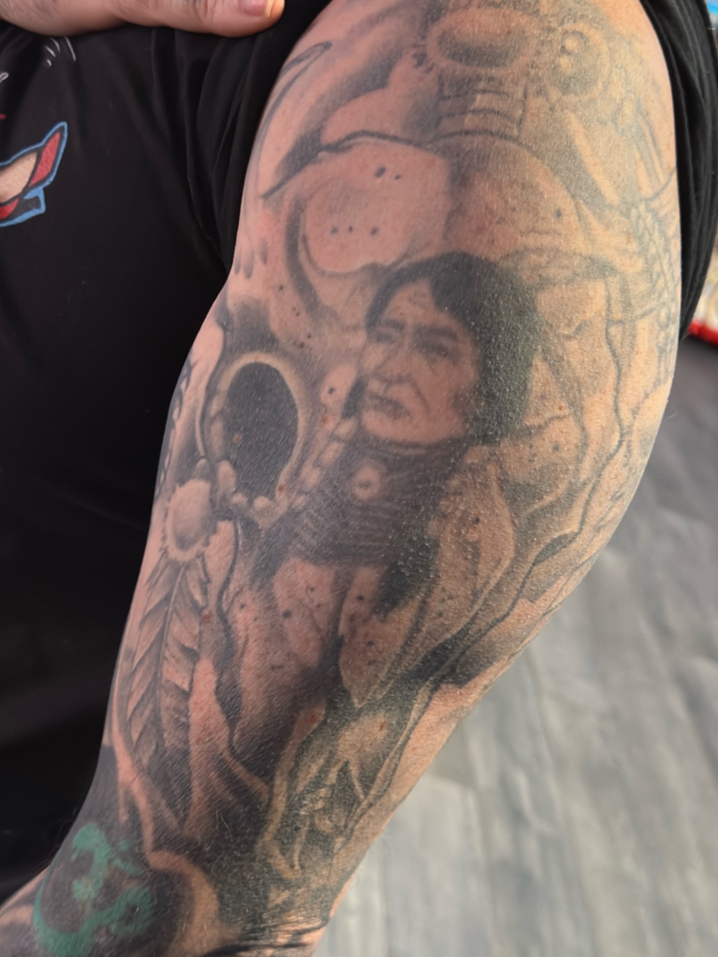 Tattoo by @romerotattoo — realism