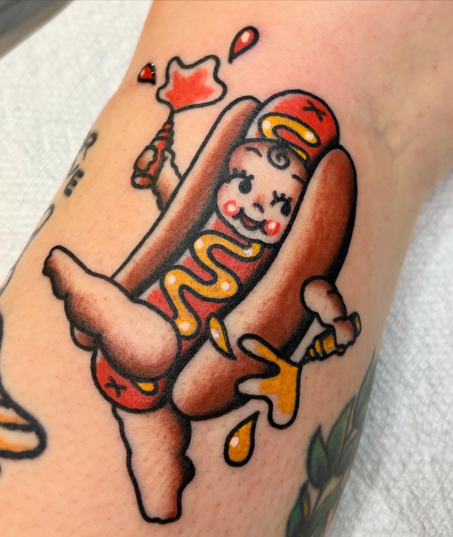 Tattoo by @rutattoos — american_traditional