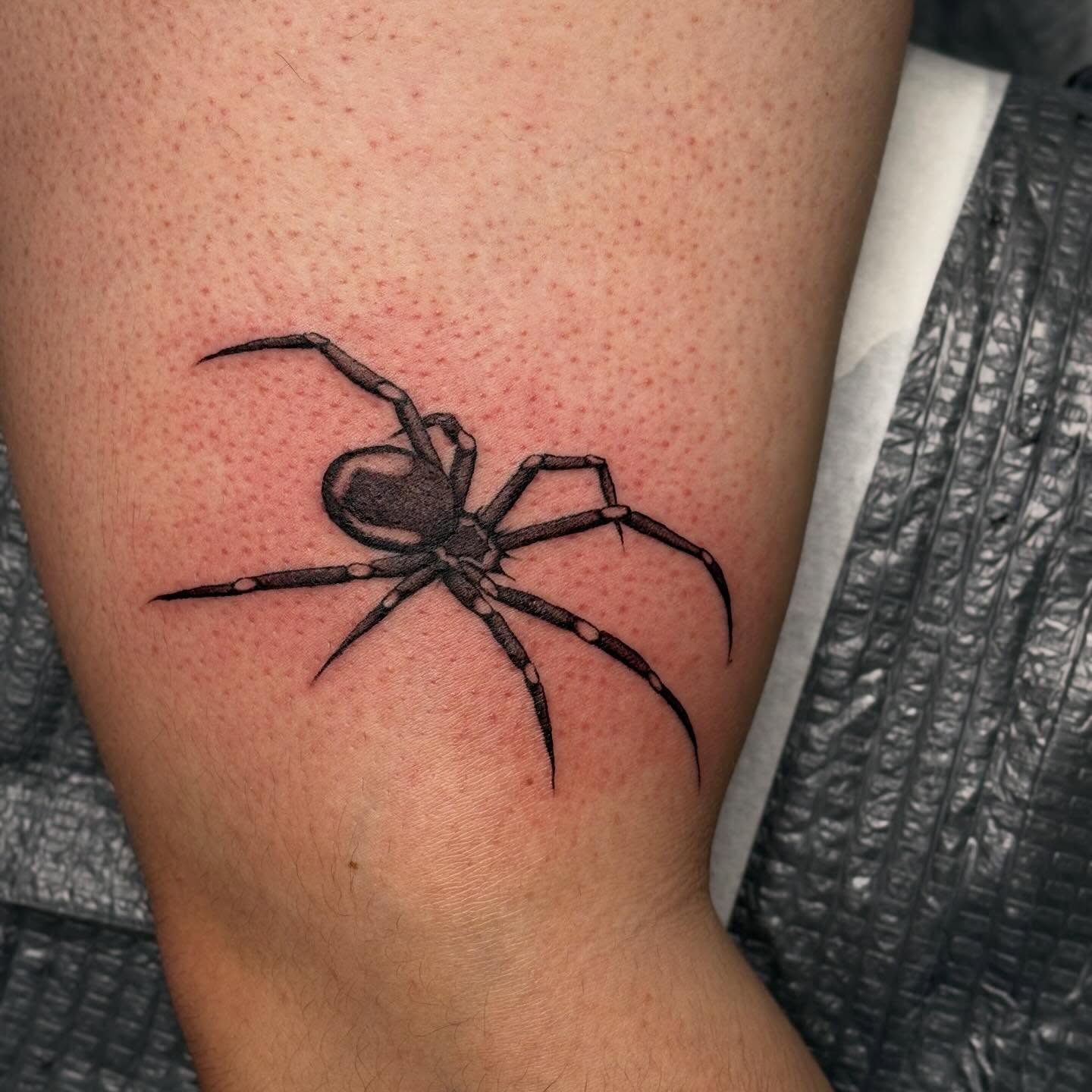 Spider black and grey tattoo on the thigh by ☻︎ Cyd Precious ☹︎