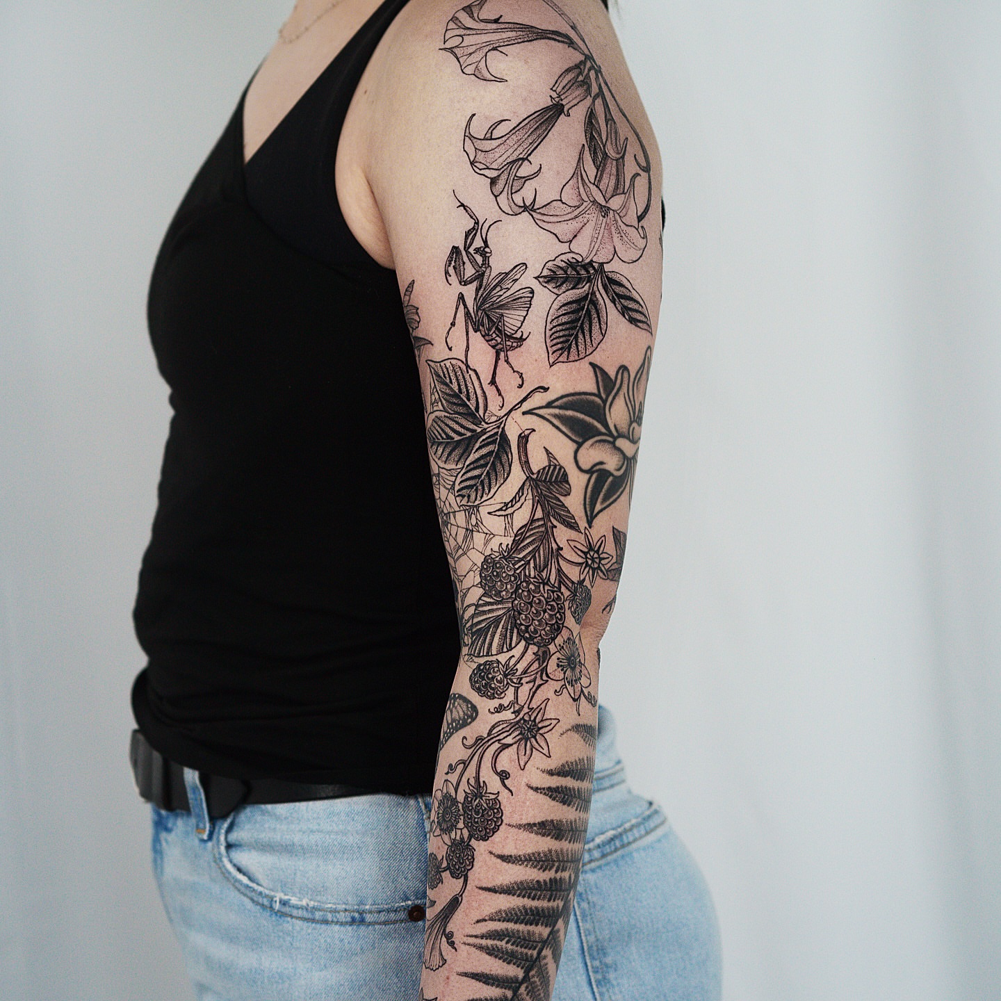 Botanical and insect realism tattoo on the forearm by H I R A  L U P E - tattoo artist, Oakland, California