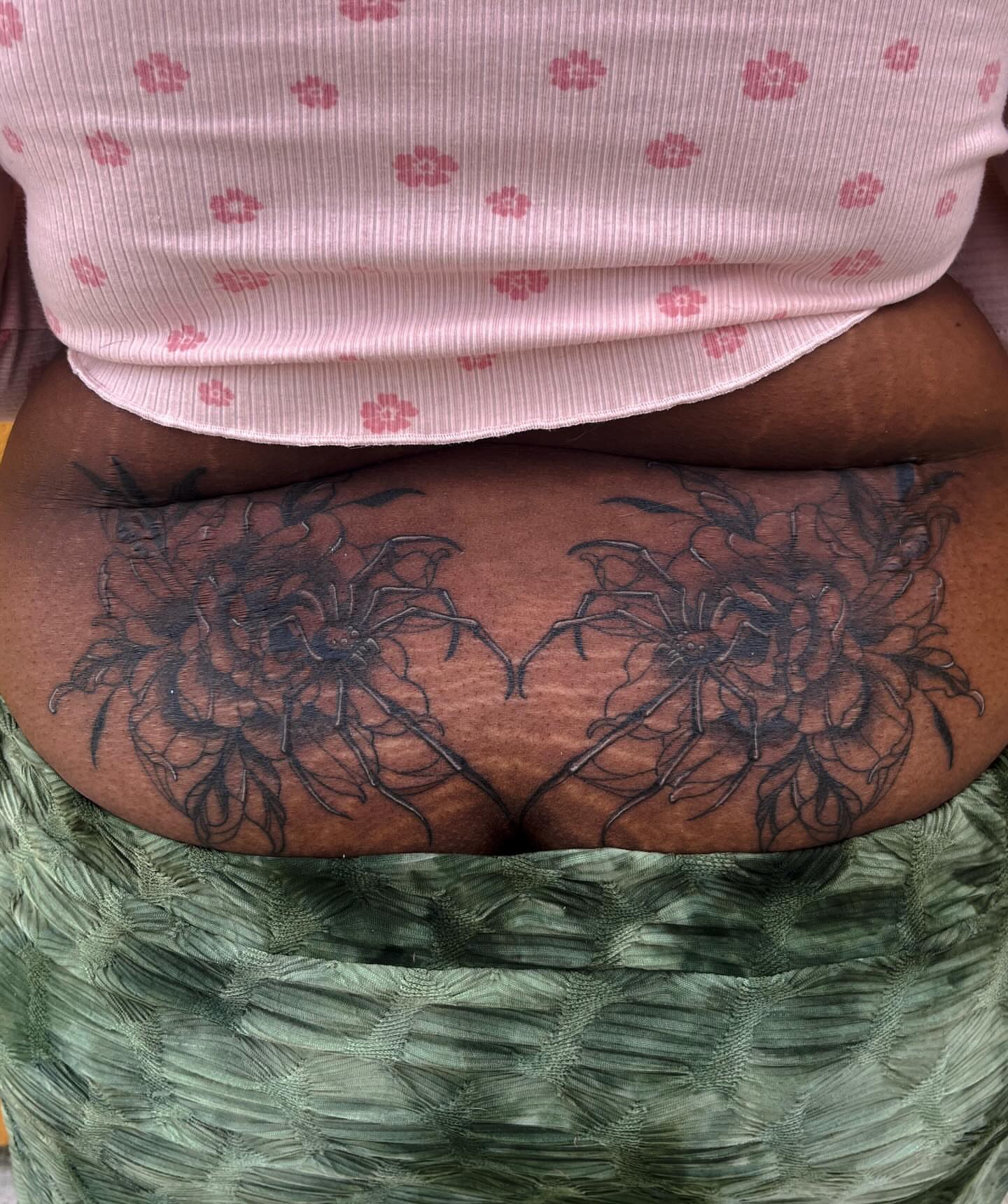 Spiders and flowers black and grey tattoo on the thigh by β
πΈππππ β