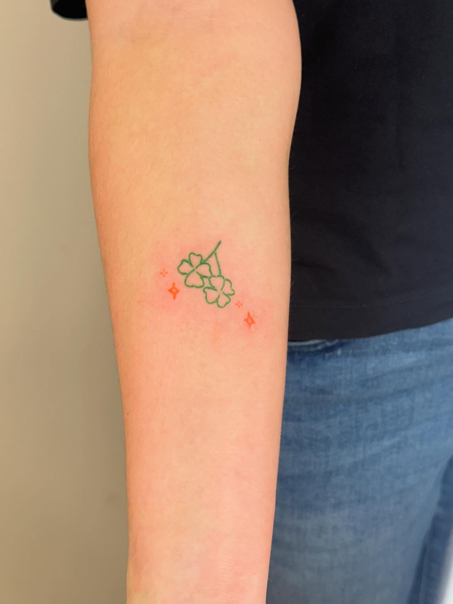 Tattoo by @hanamaru.ink — minimalist