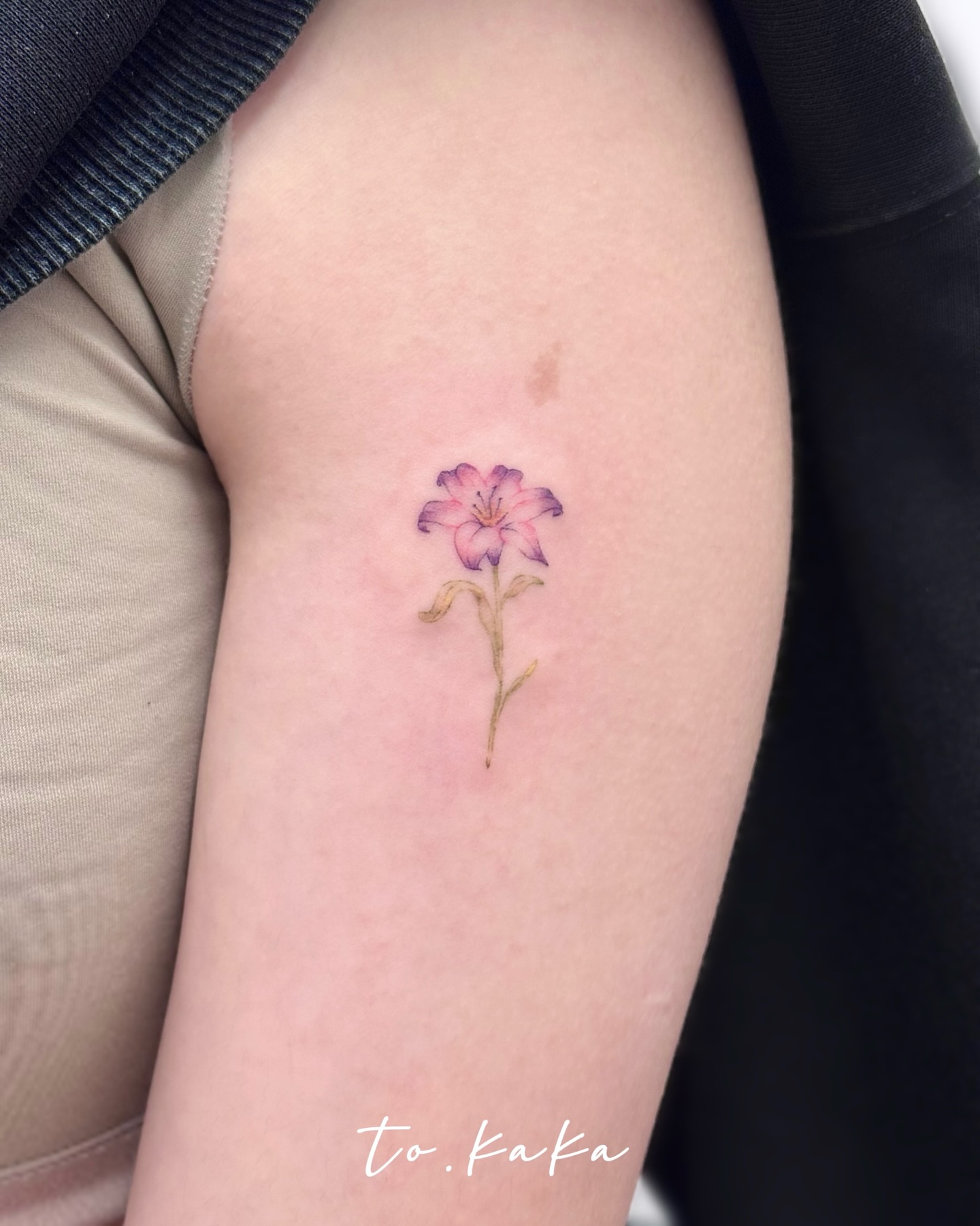 Tattoo by @to.kaka_tattoo — watercolor