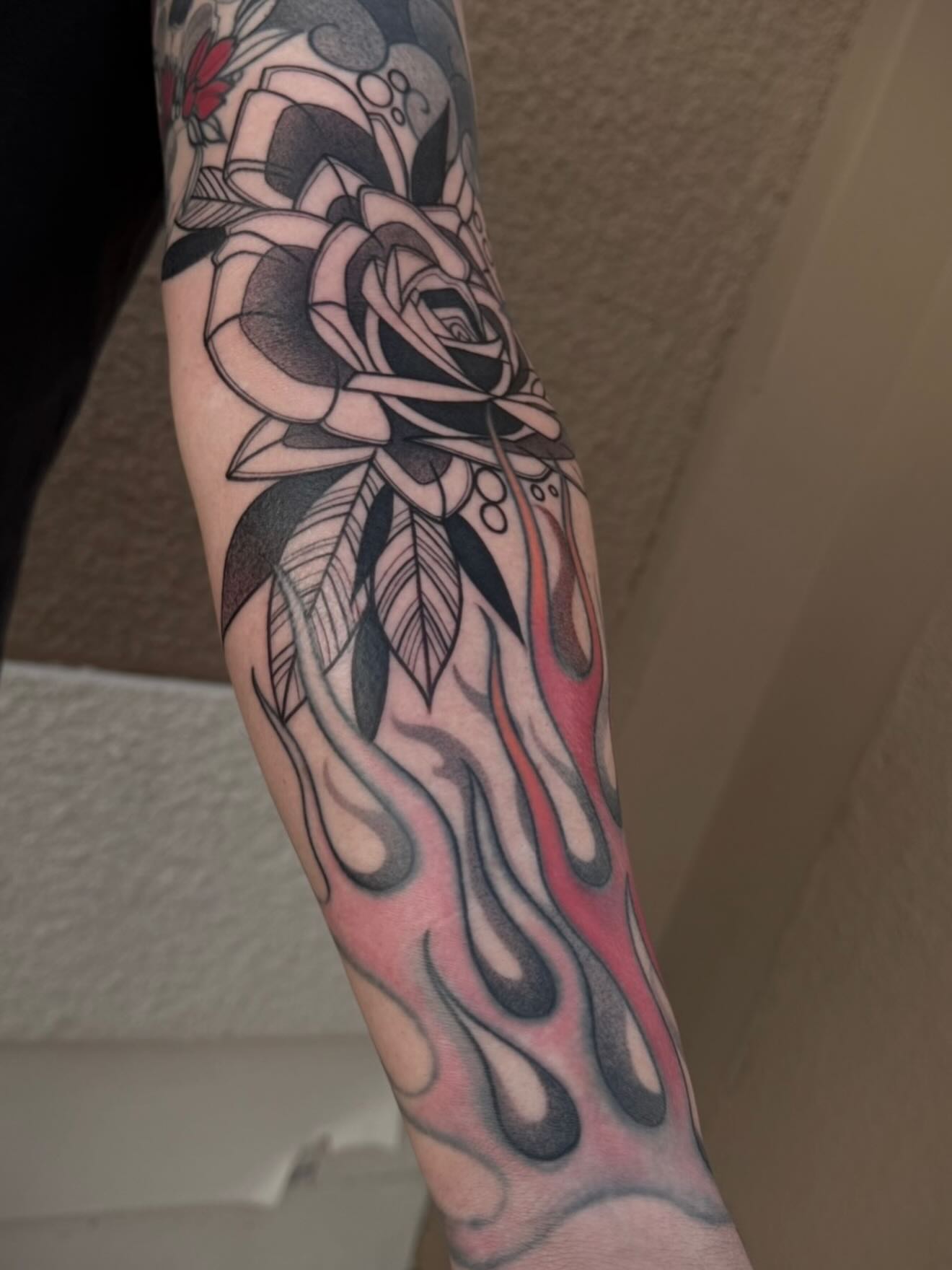 Tattoo by @m2thebtattoos — black_and_grey, geometric