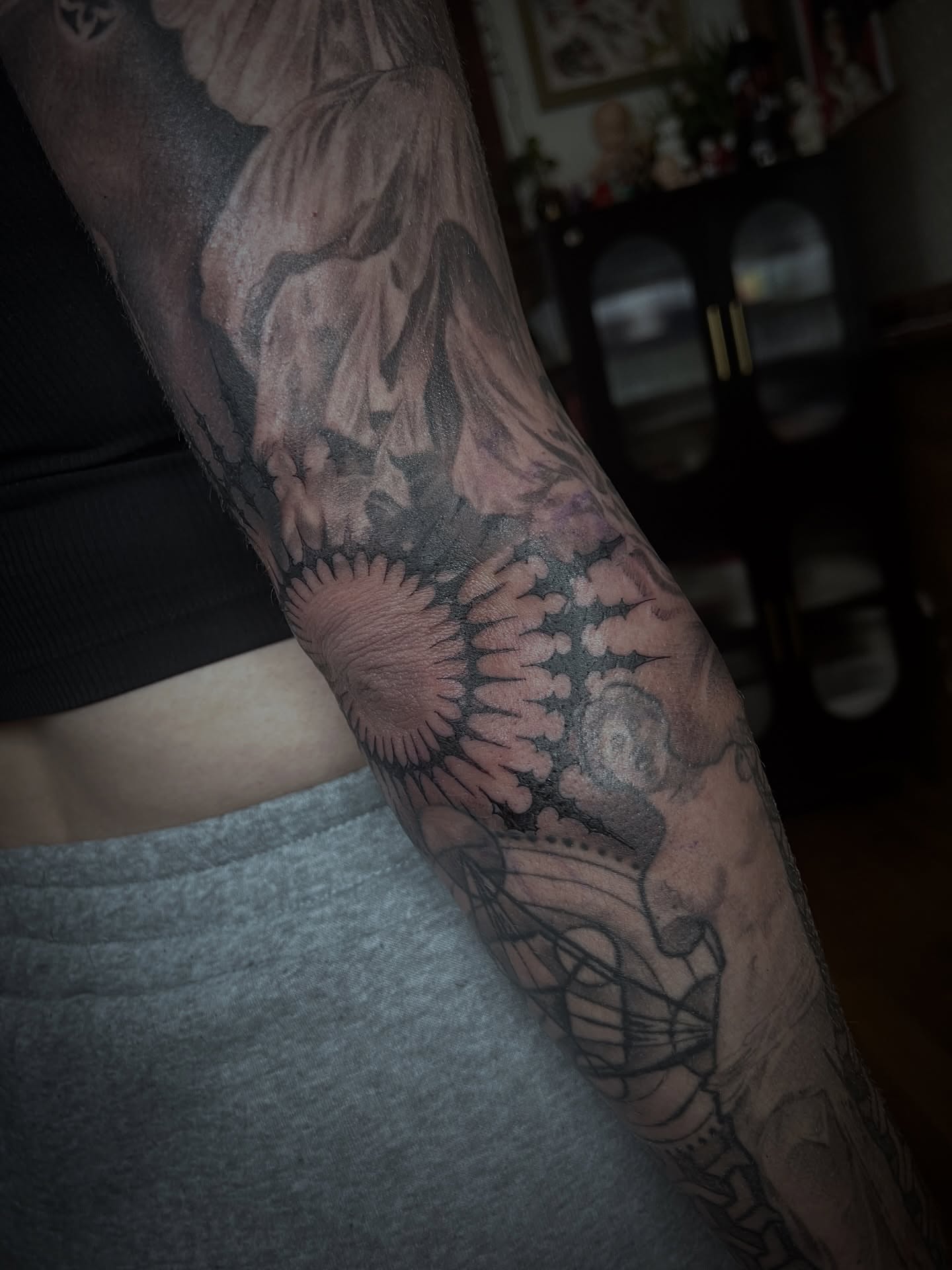 Tattoo by @osopolar_tattoos — black_and_grey, realism