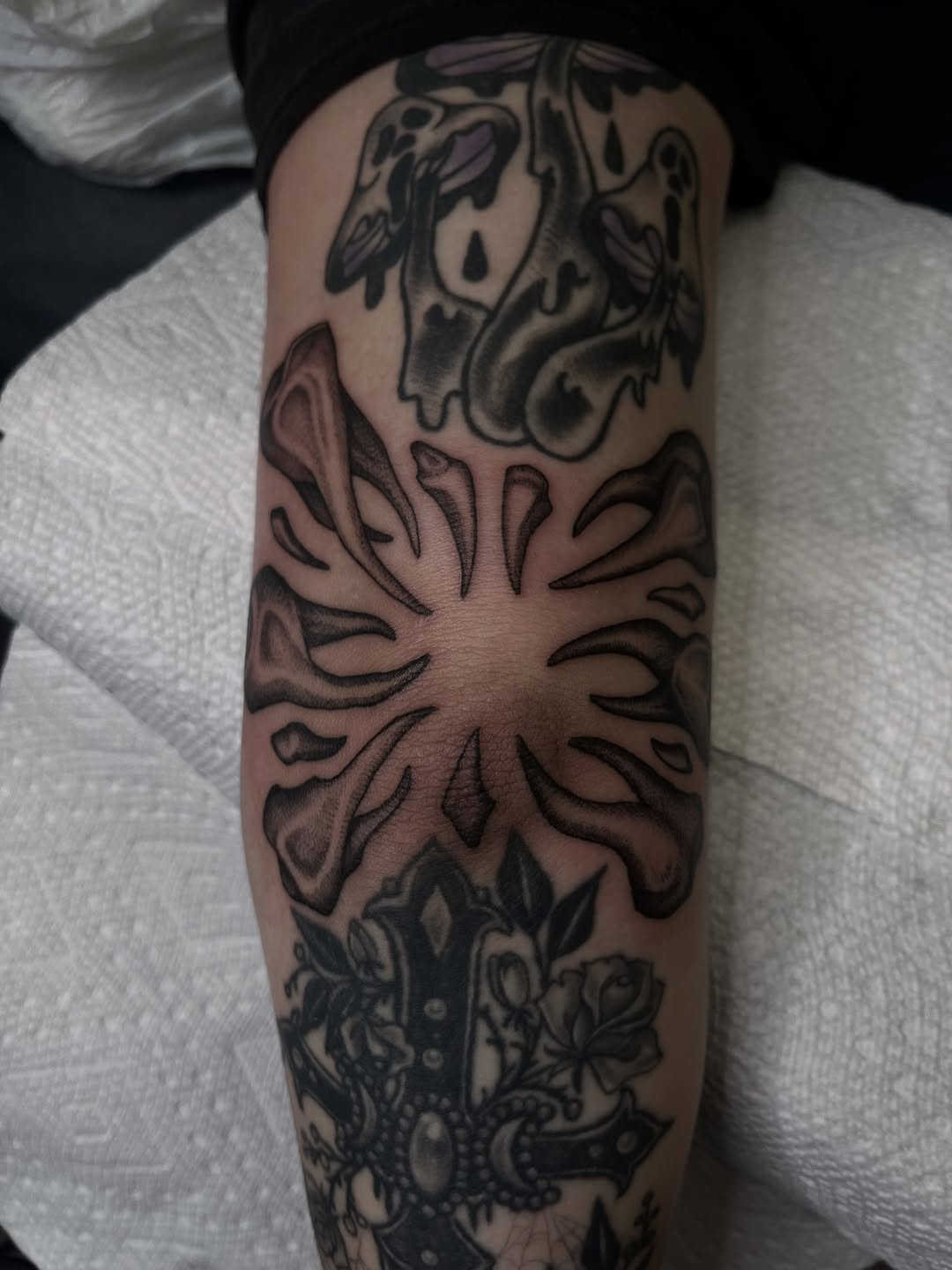 Tattoo by @vicentetattoos — black_and_grey, dark_realism