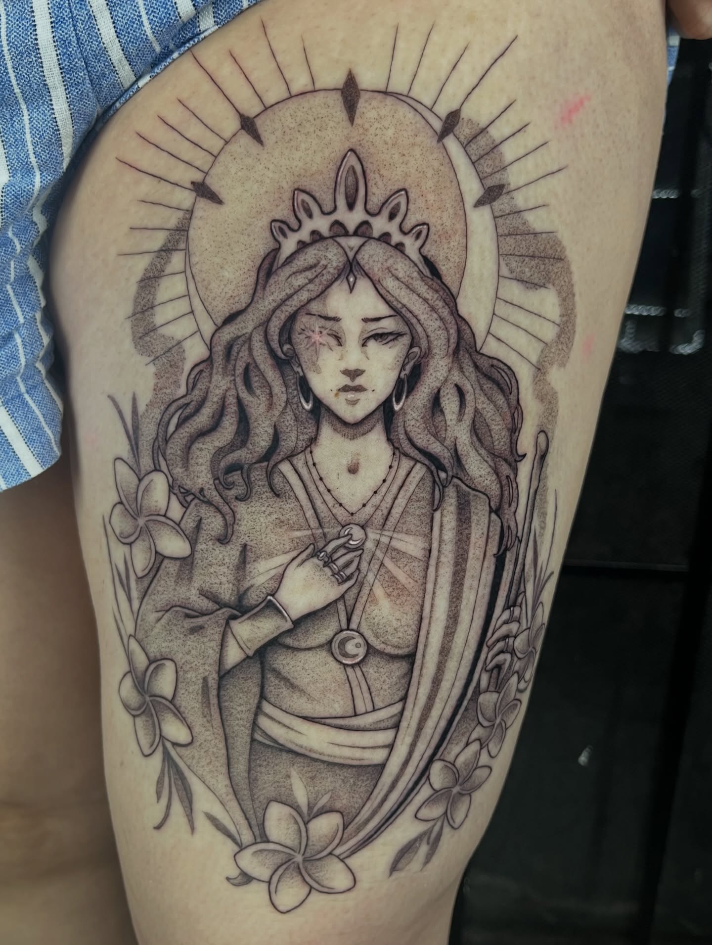 Divine figure dotwork tattoo on the thigh by Odi ✮⋆˙, Las Vegas, Nevada
