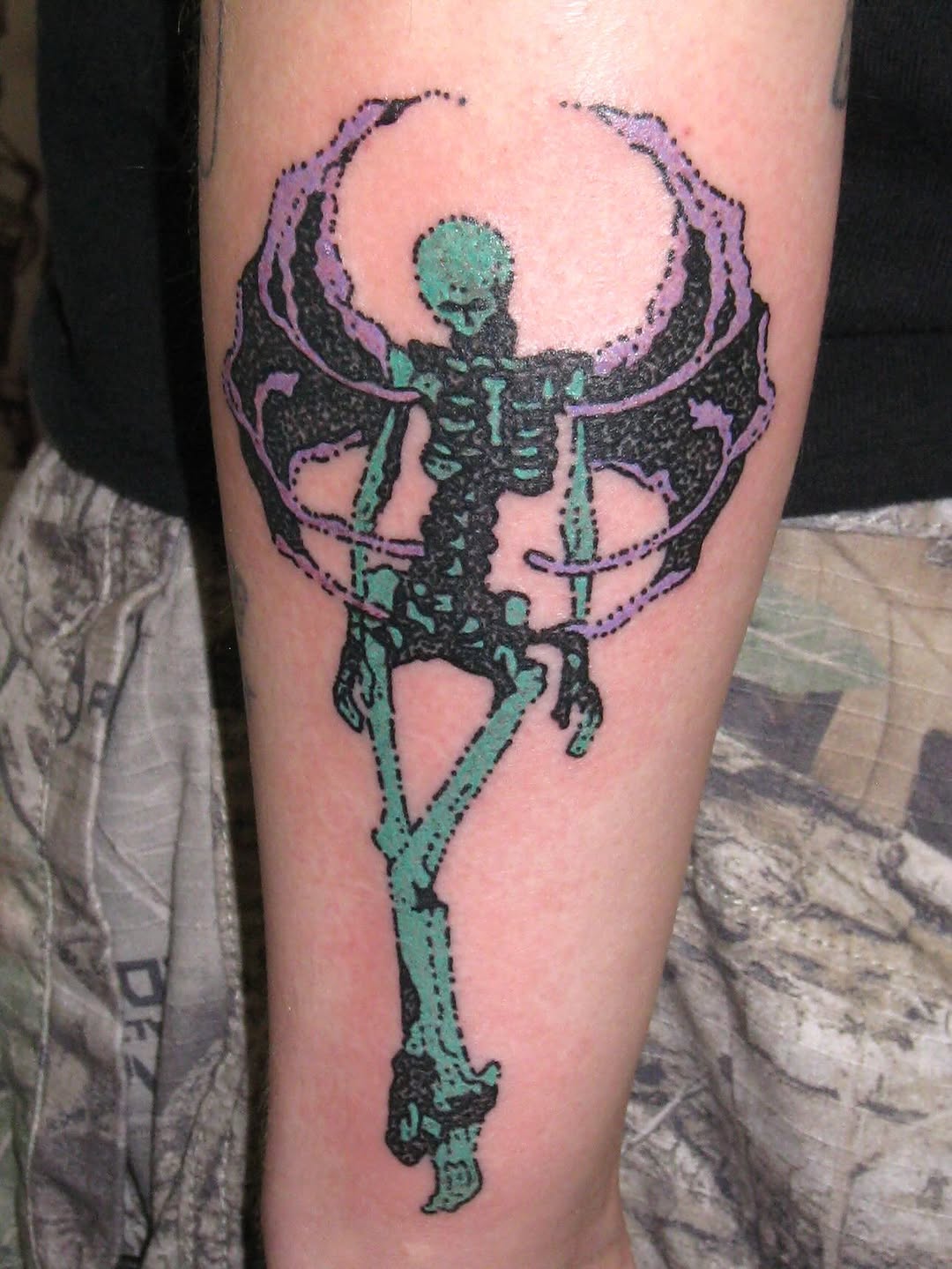 Tattoo by @whatisheavenlike — blackwork, illustrative