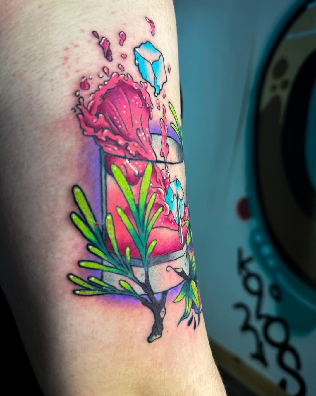 Tattoo by @lunatik_ttt — watercolor, new_school