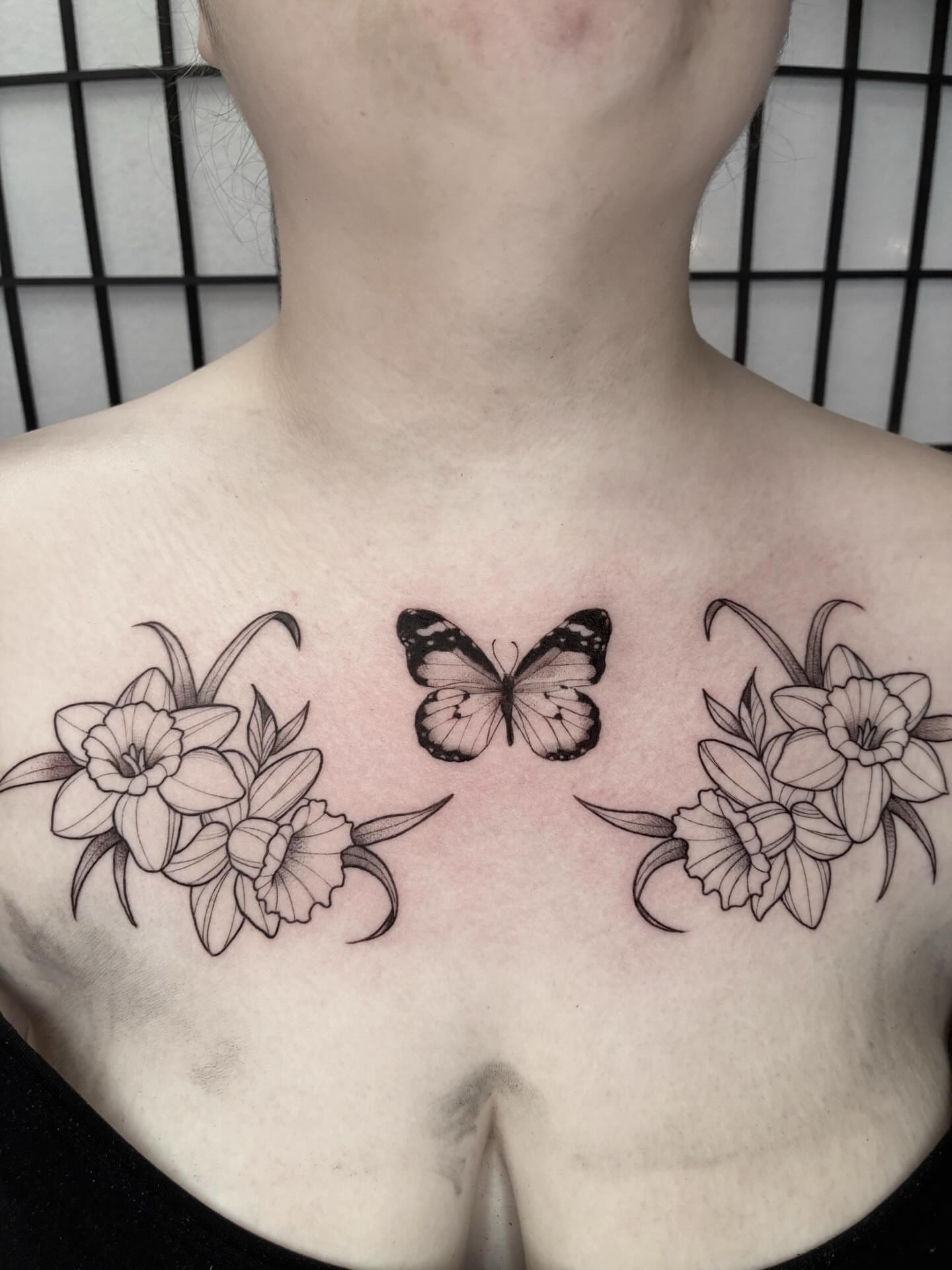 Butterfly and flowers realism tattoo on the chest by ๐๐ช๐๐ซ๐ก๐ ๐๐ฏ๐ถ๐ฉ๐