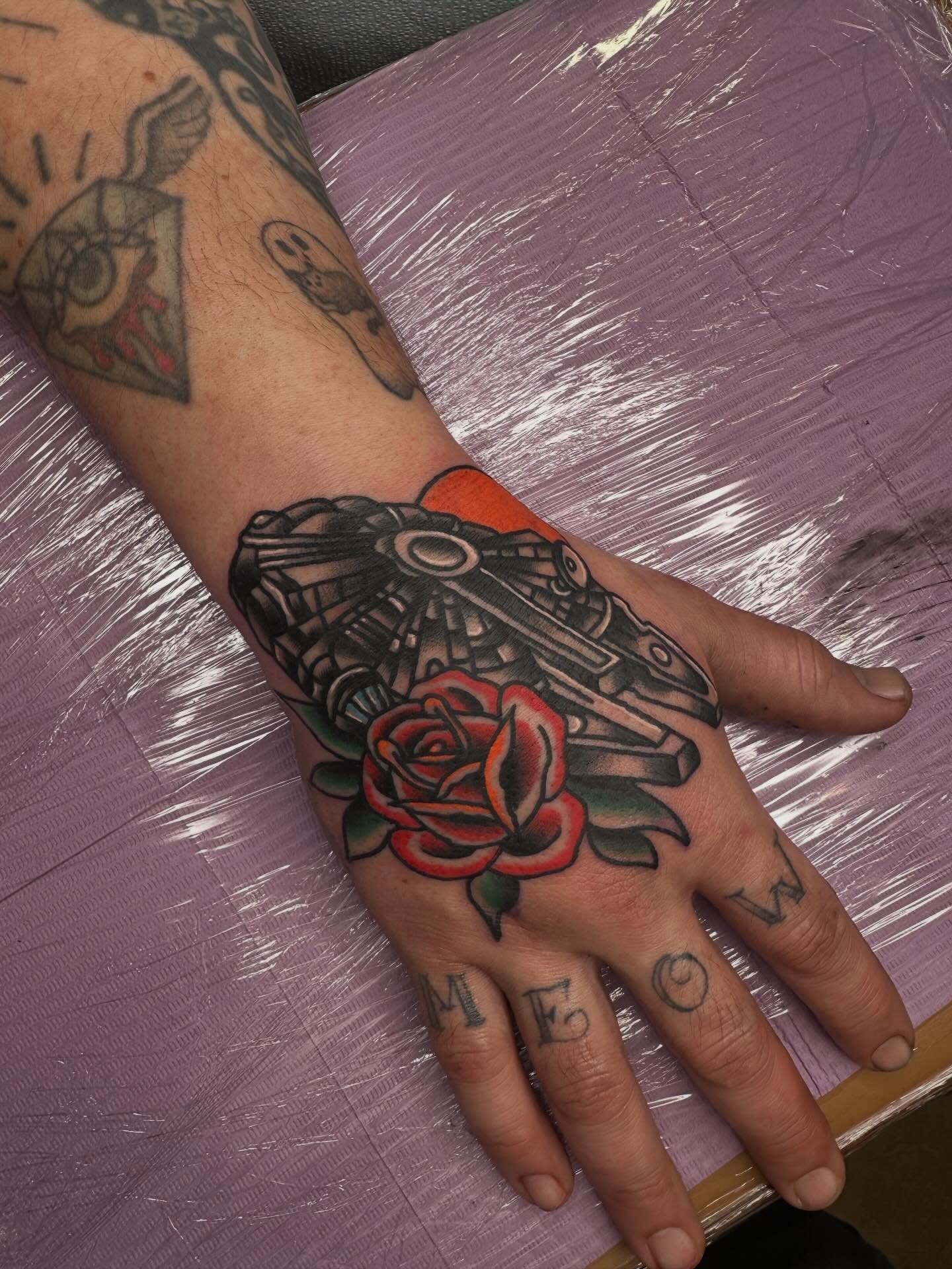 Meow American traditional tattoo on the hand by Alex Gunshefski