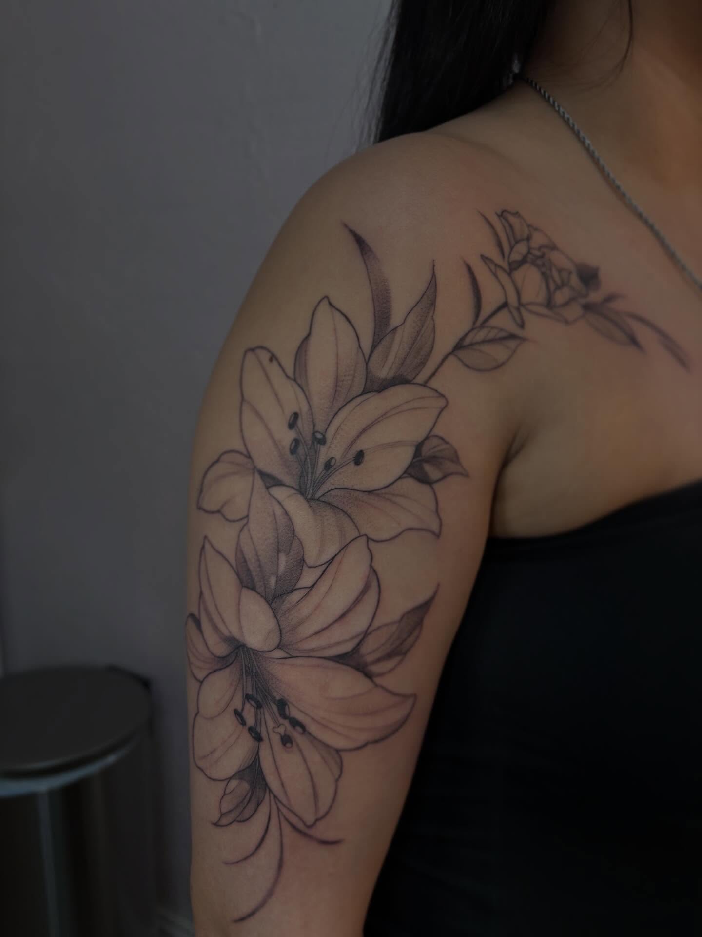 Tattoo by @inkbyjackie_ β black_and_grey
