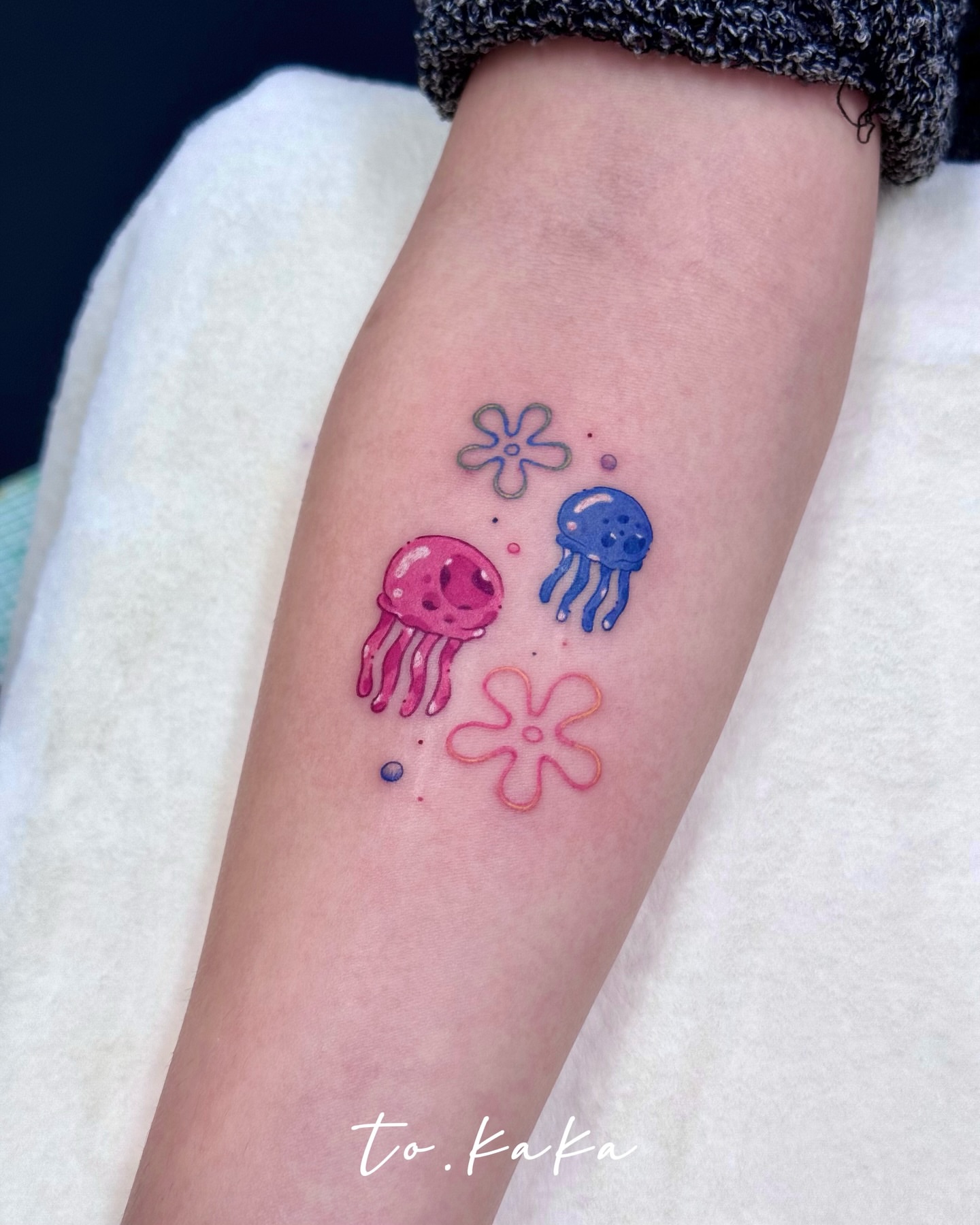Tattoo by @to.kaka_tattoo — watercolor