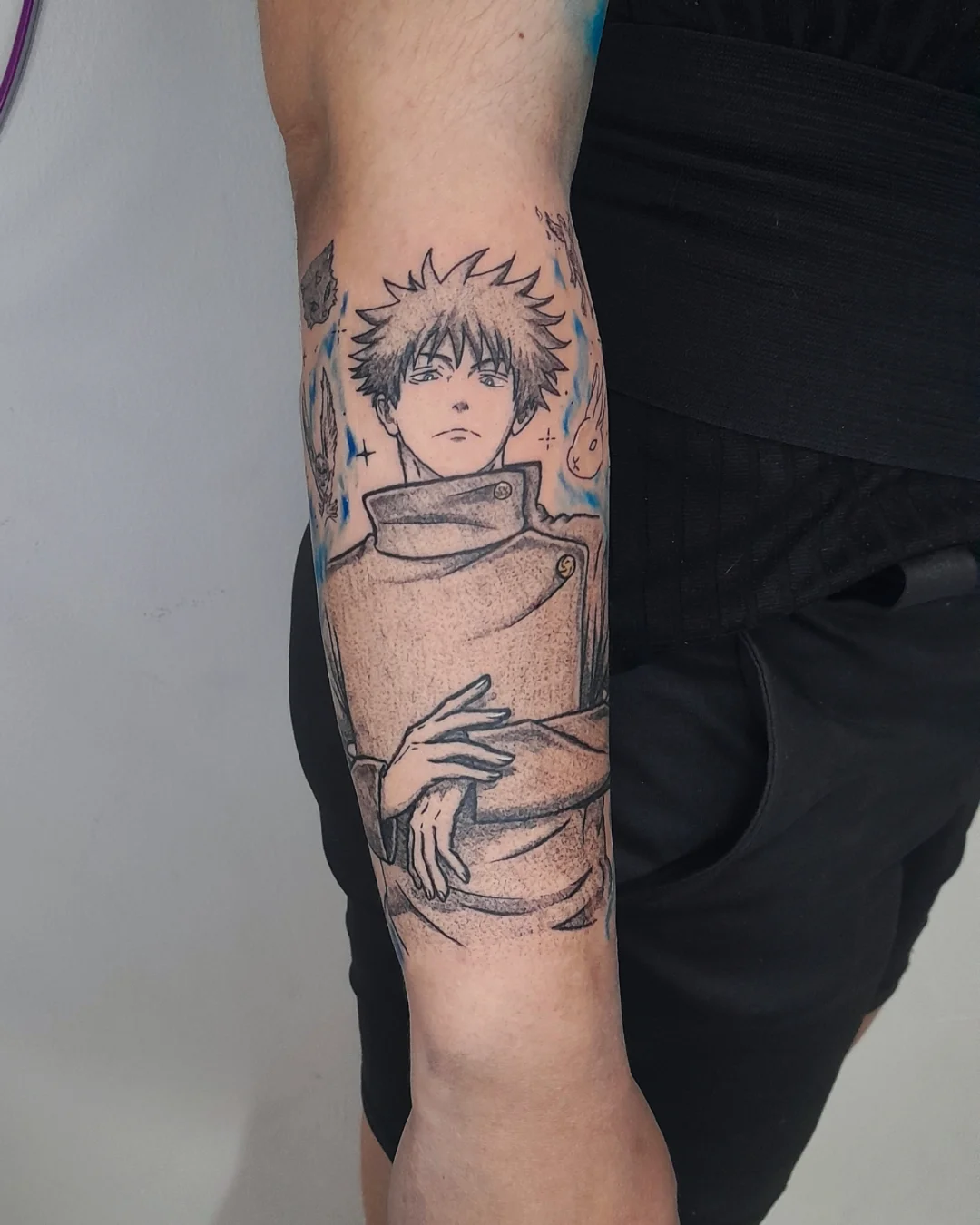 Tattoo by @wesleyfdm โ dotwork, anime