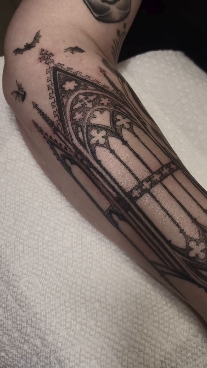 Tattoo by @vicentetattoos — blackwork, geometric