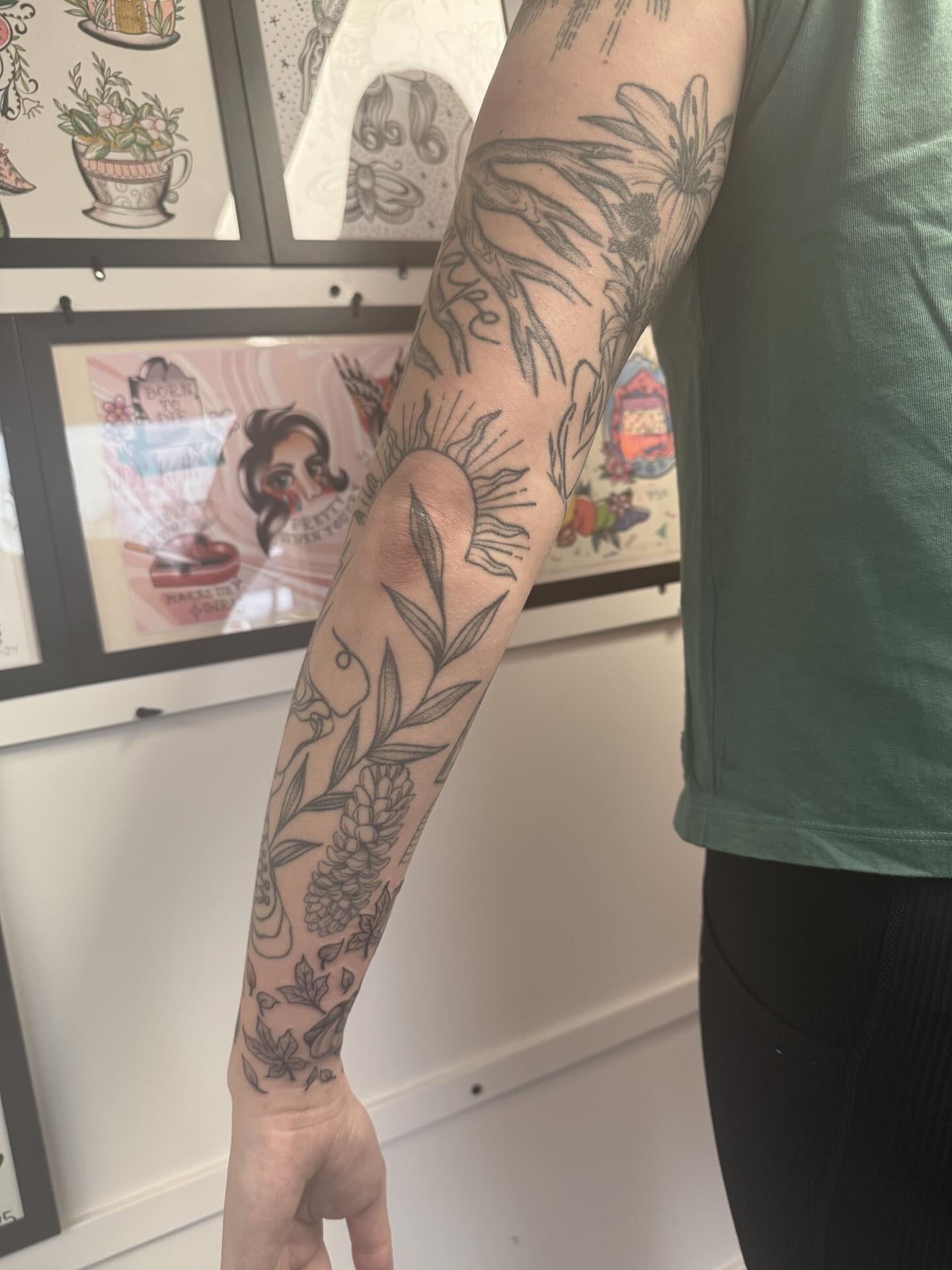 Tattoo by @inkedbydelaney — black_and_grey