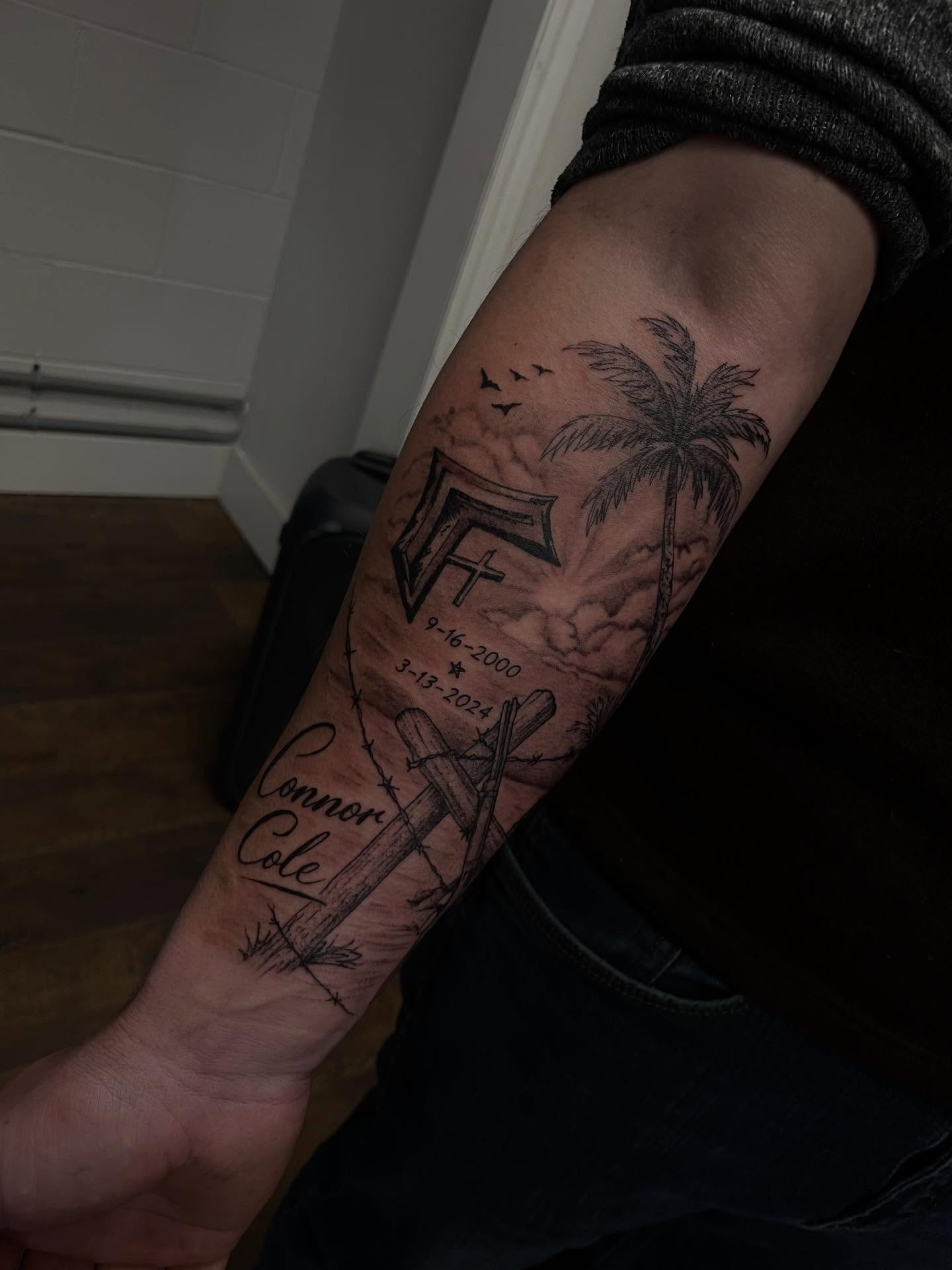 Tattoo by @_sinnertattoos — black_and_grey