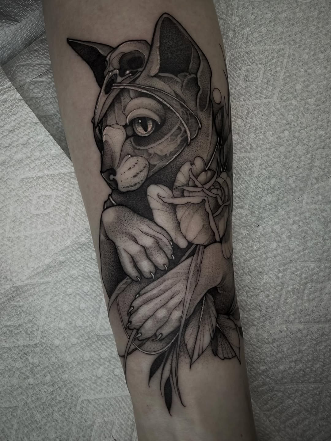 Tattoo by @cattblacktattoo β black_and_grey, realism