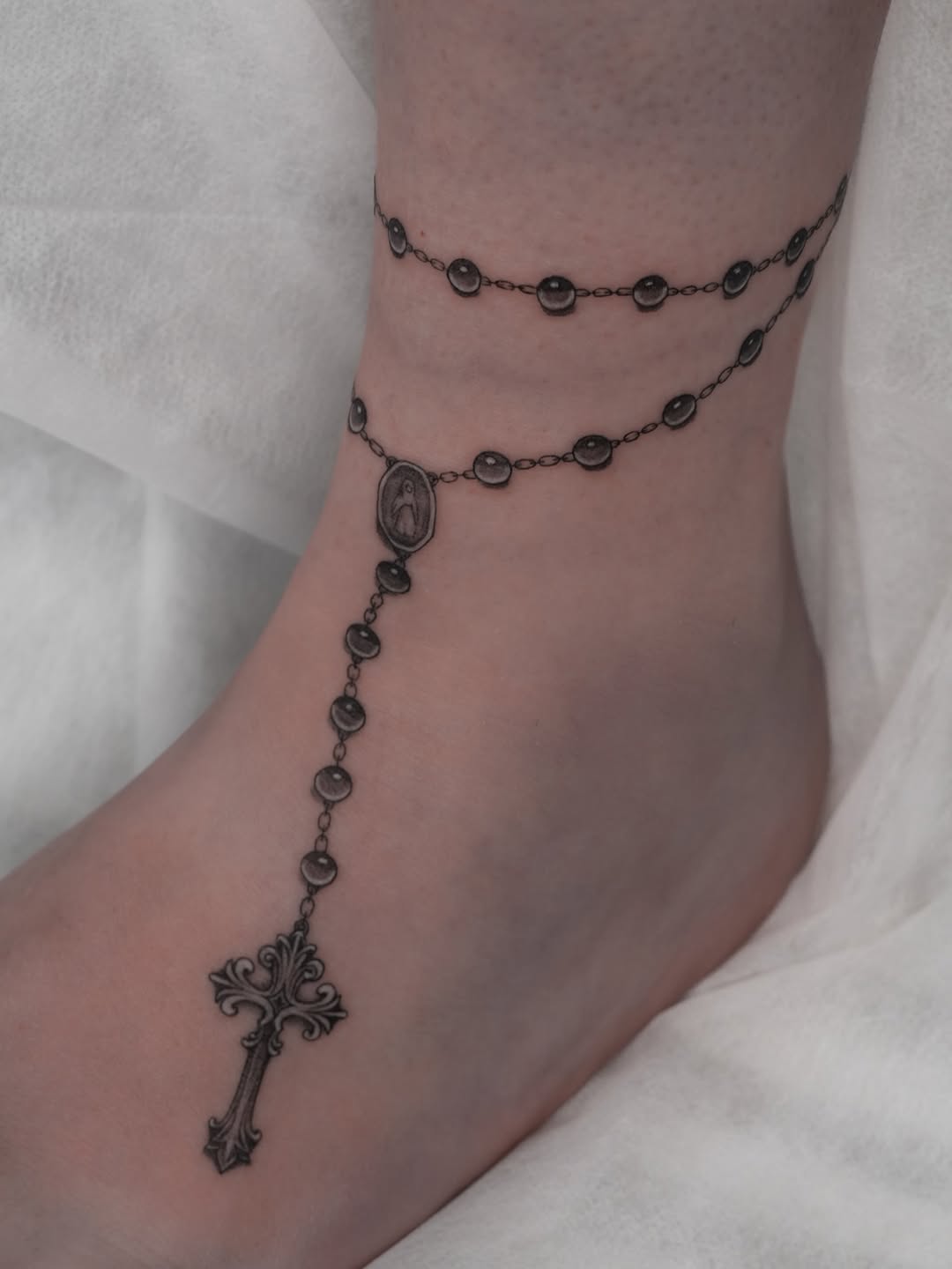 Tattoo by @tattooernyc โ fine_line, black_and_grey