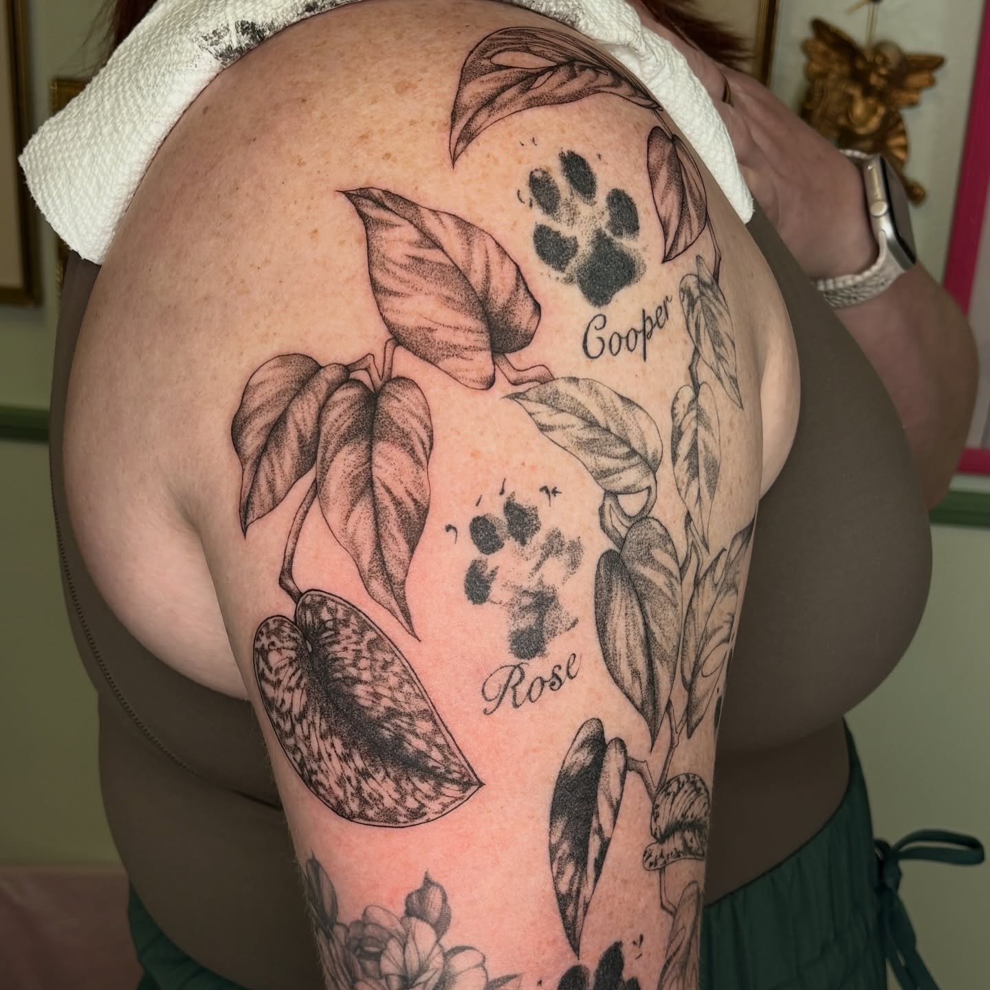 Tattoo by @maisontheprofessional — dotwork, black_and_grey