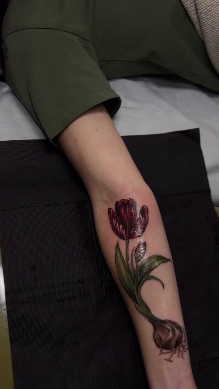 Tattoo by @alyssa_shirkey — realism, fine_line