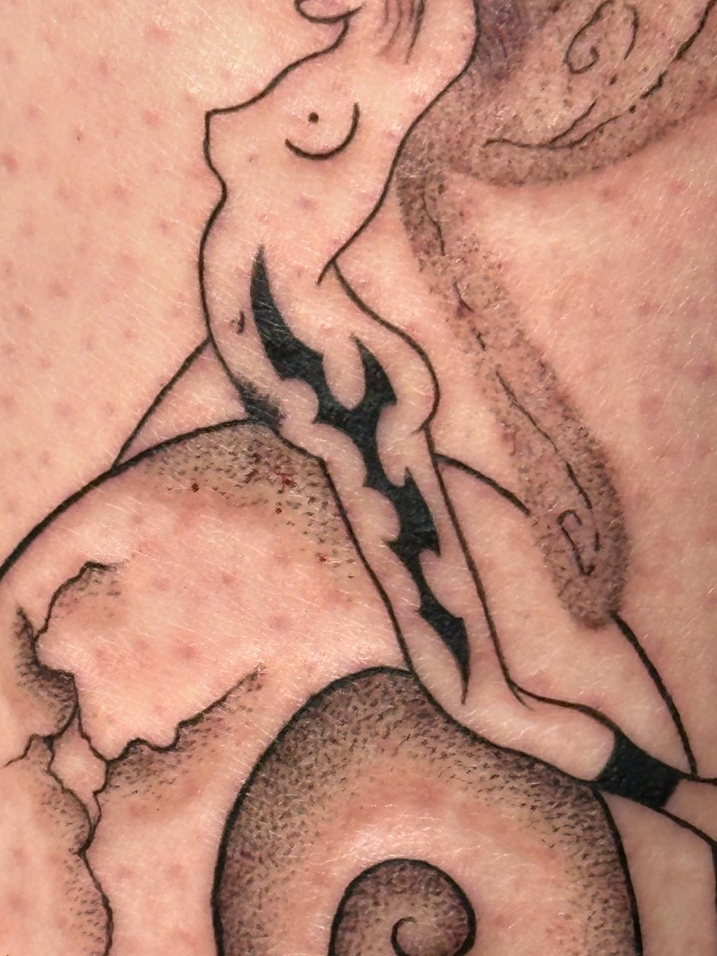 Tattoo by @guayabaiqueso — black_and_grey