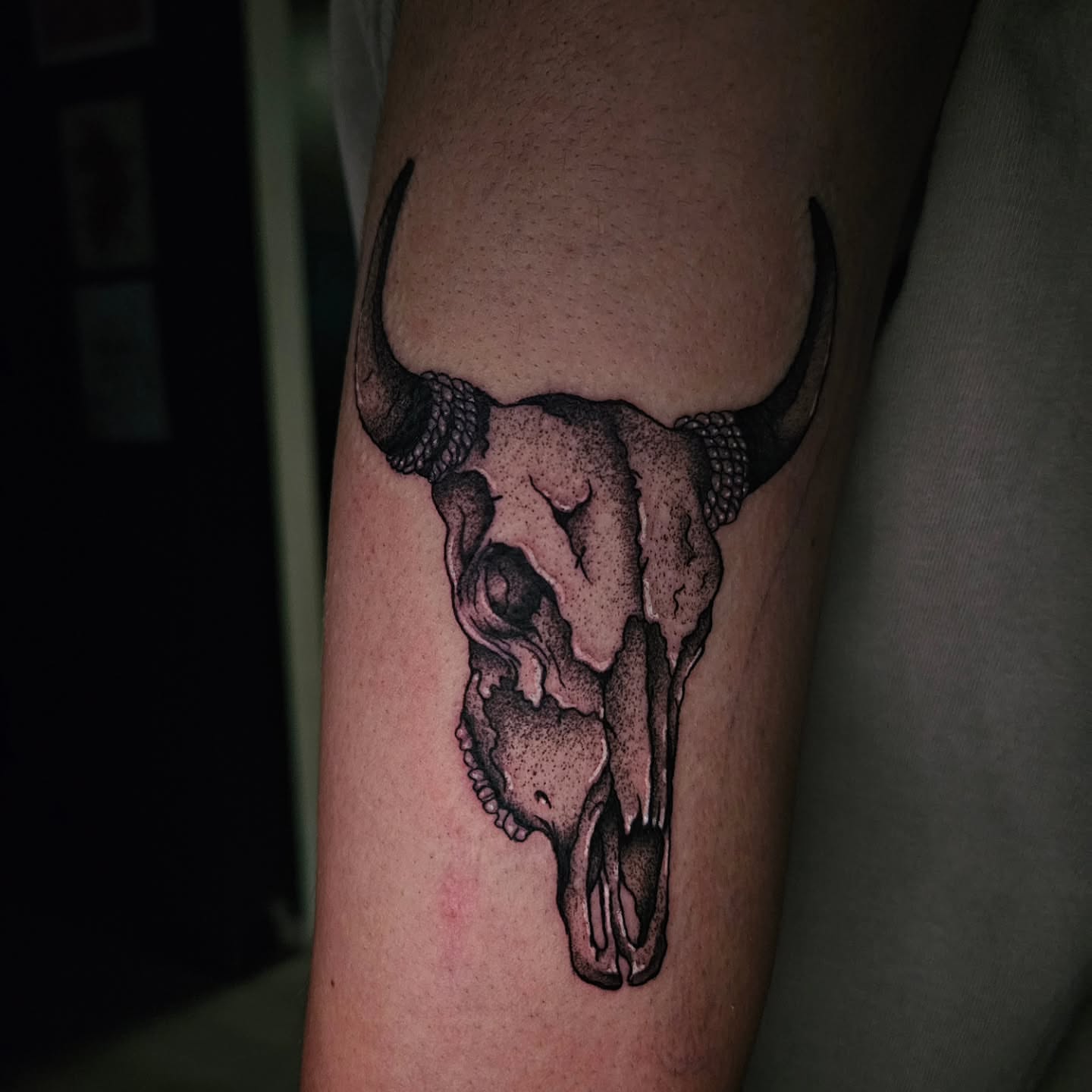 Bull skull dotwork tattoo on the forearm by Ari🖤