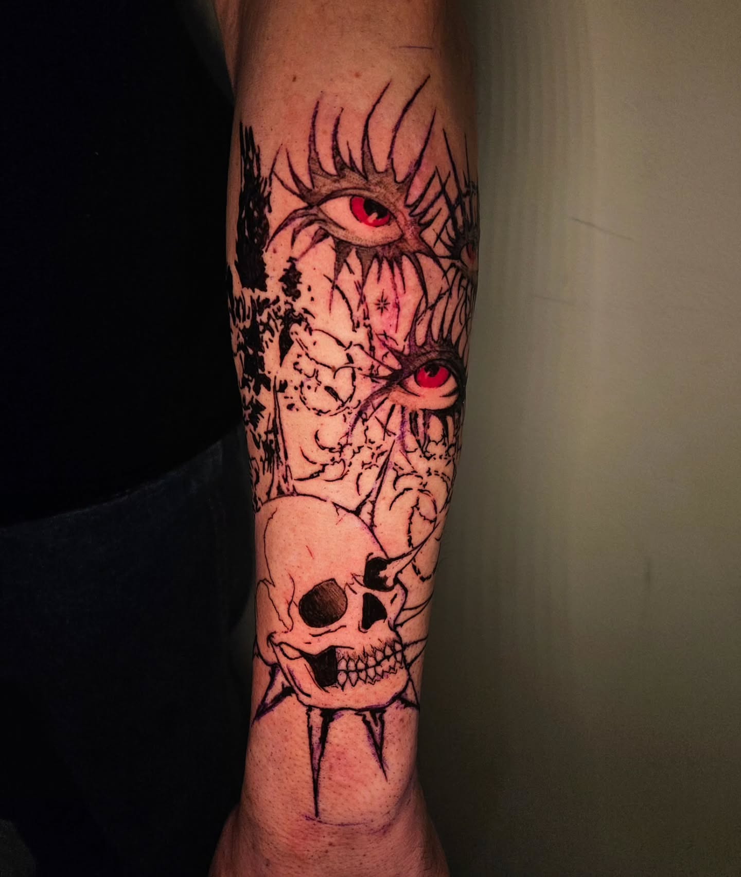 Tattoo by @prettybutpoisonink — dark_realism