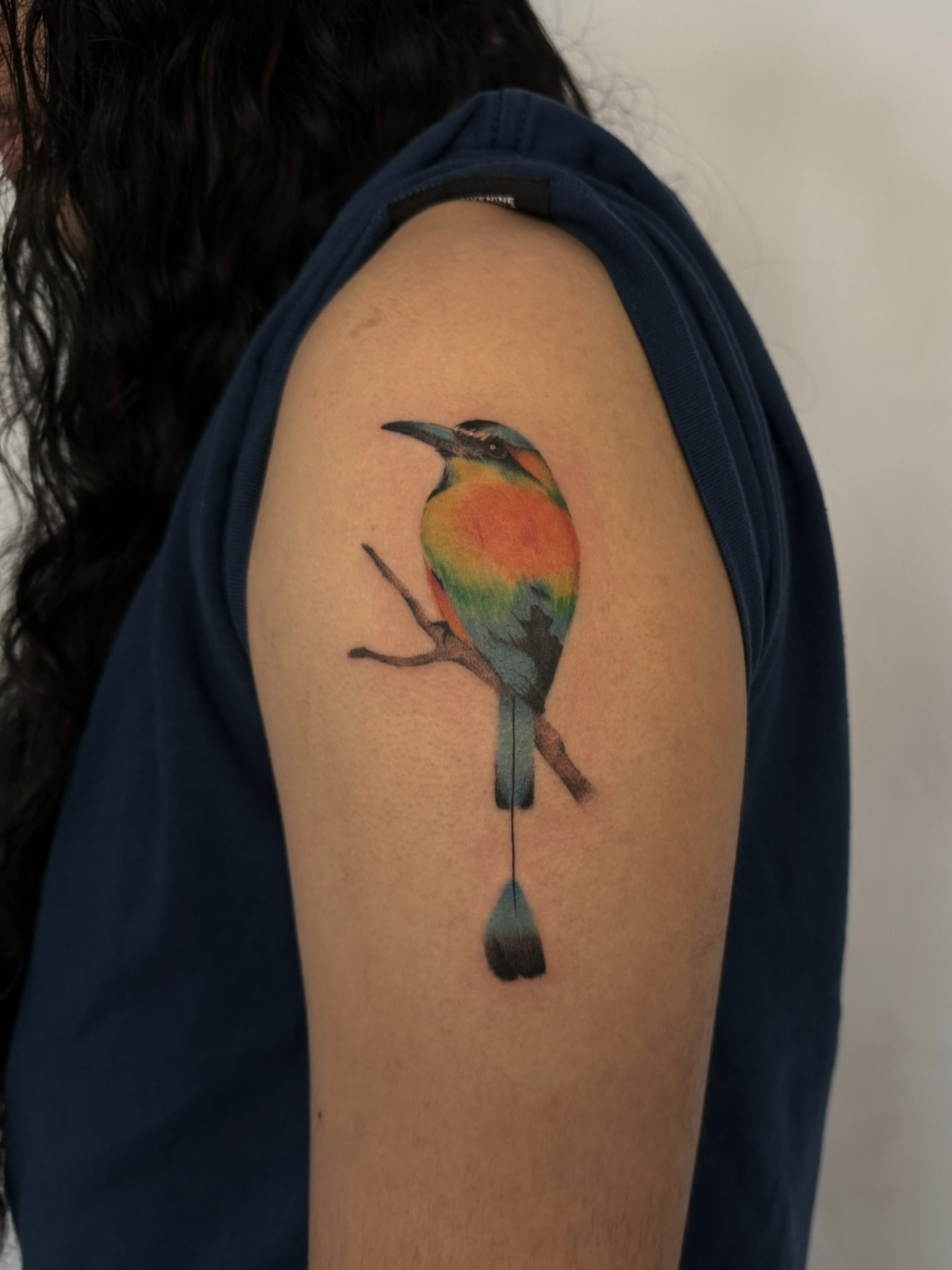 Bird realism tattoo on the shoulder by โโฎโ๐ถ๐๐ฝ๐๐๐ู เฃชโญ las vegas tattoo artist