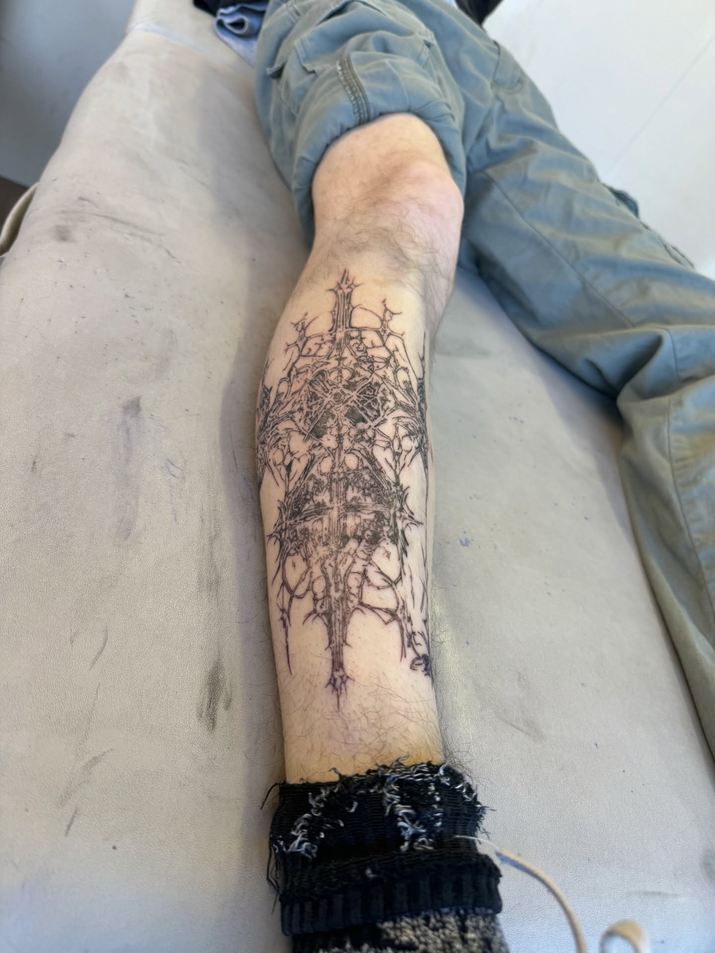 Tattoo by @henry.hank.howdy — black_and_grey
