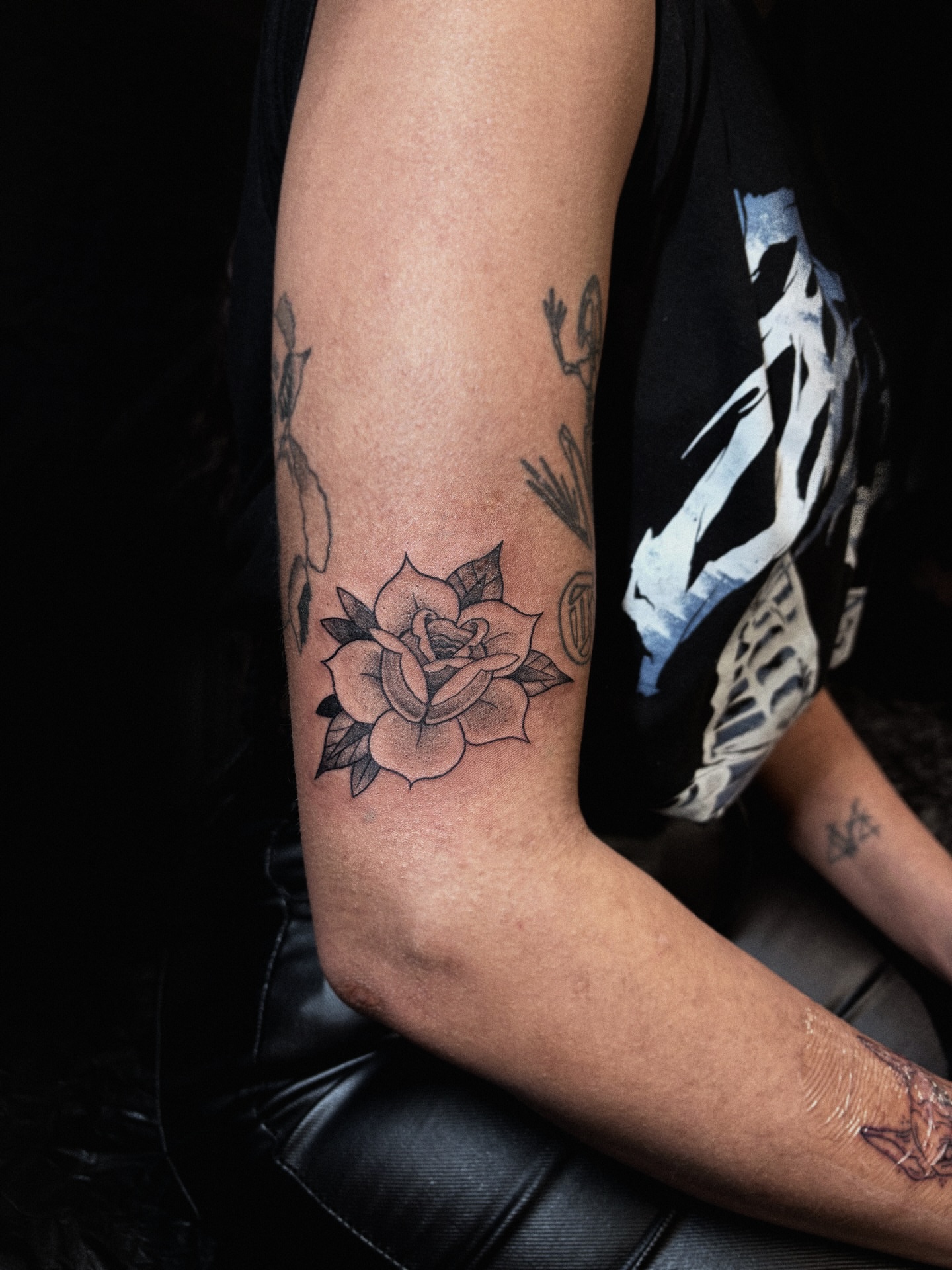 Tattoo by @collectitats โ black_and_grey
