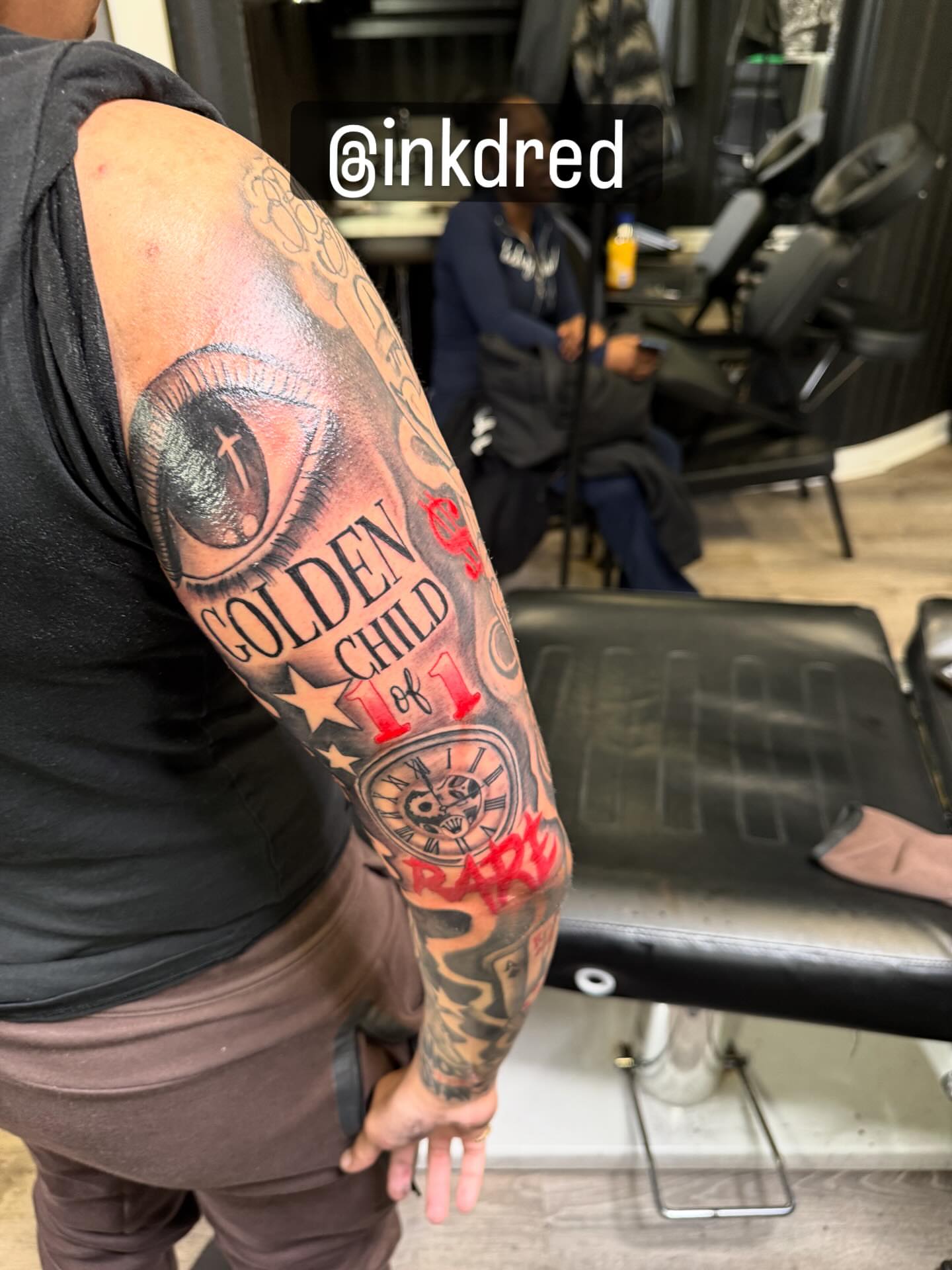 Tattoo by @inkdred β realism