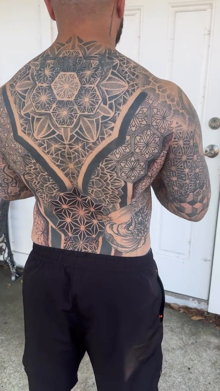 Tattoo by @paul_schnellmynuts — geometric, black_and_grey