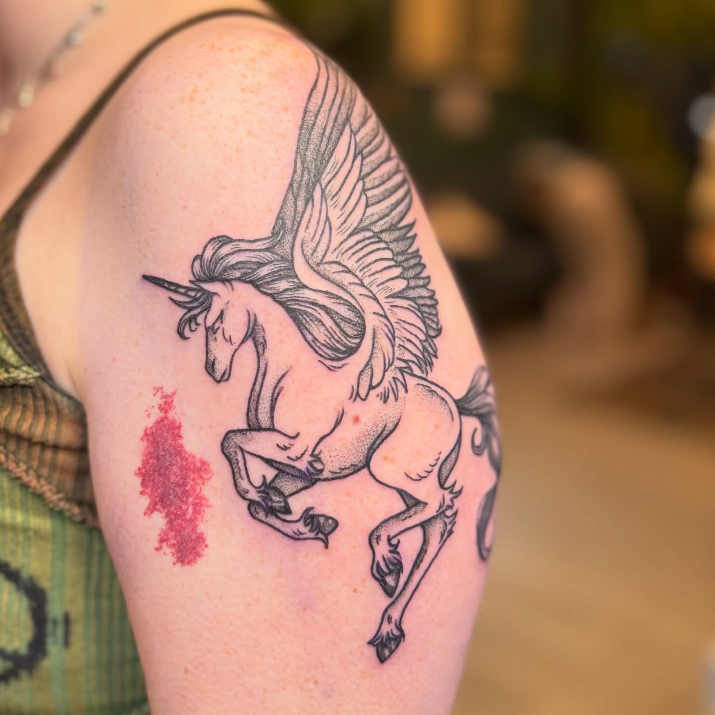Tattoo by @daisy_chaiin — black_and_grey
