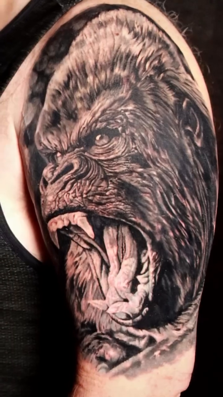 Tattoo work at Tatak International Tatu Expo 2026