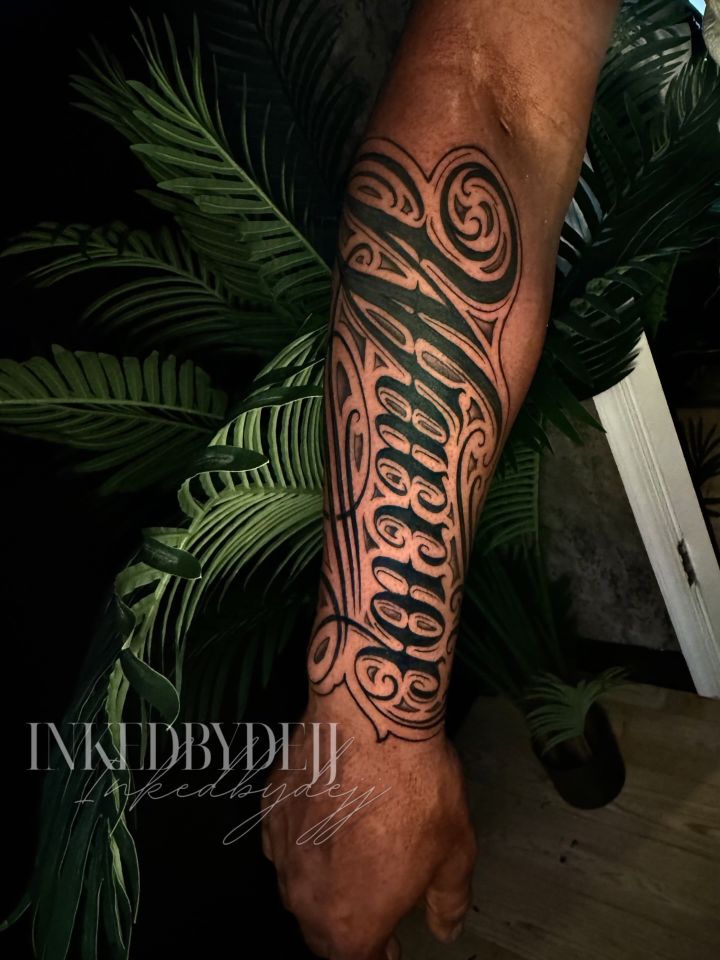 Tribal pattern tribal tattoo on the forearm by Inkedbydejj