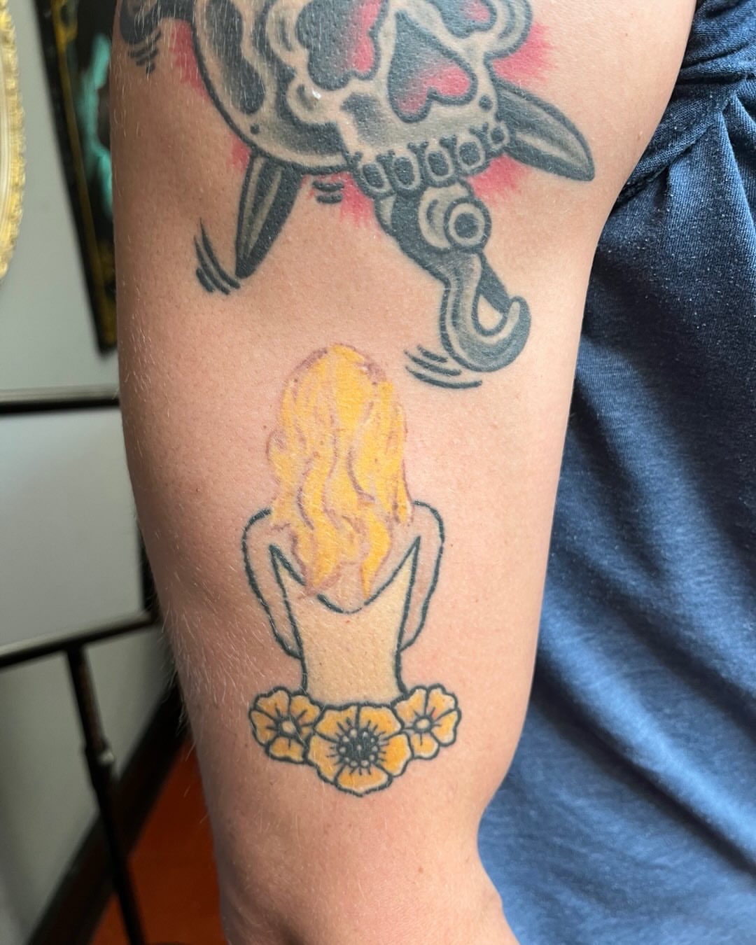 Tattoo by @vectordoe — american_traditional