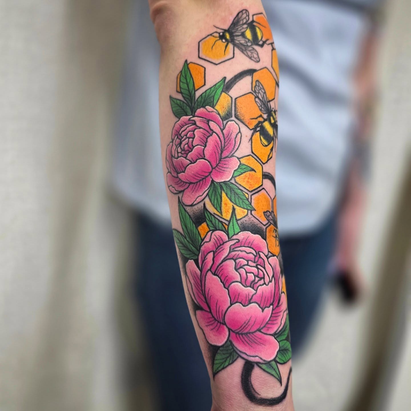 Tattoo by @robot85kills — american_traditional, dotwork