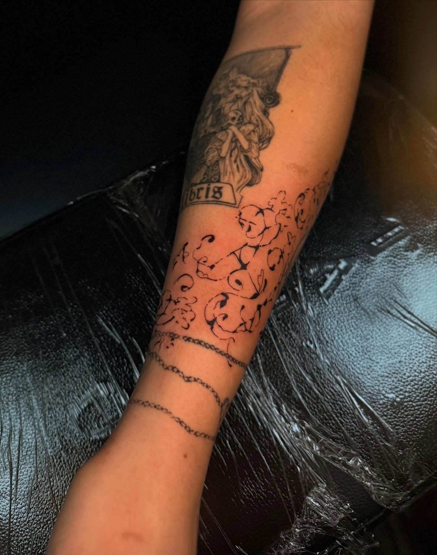 Tattoo by @juniperinkk — black_and_grey